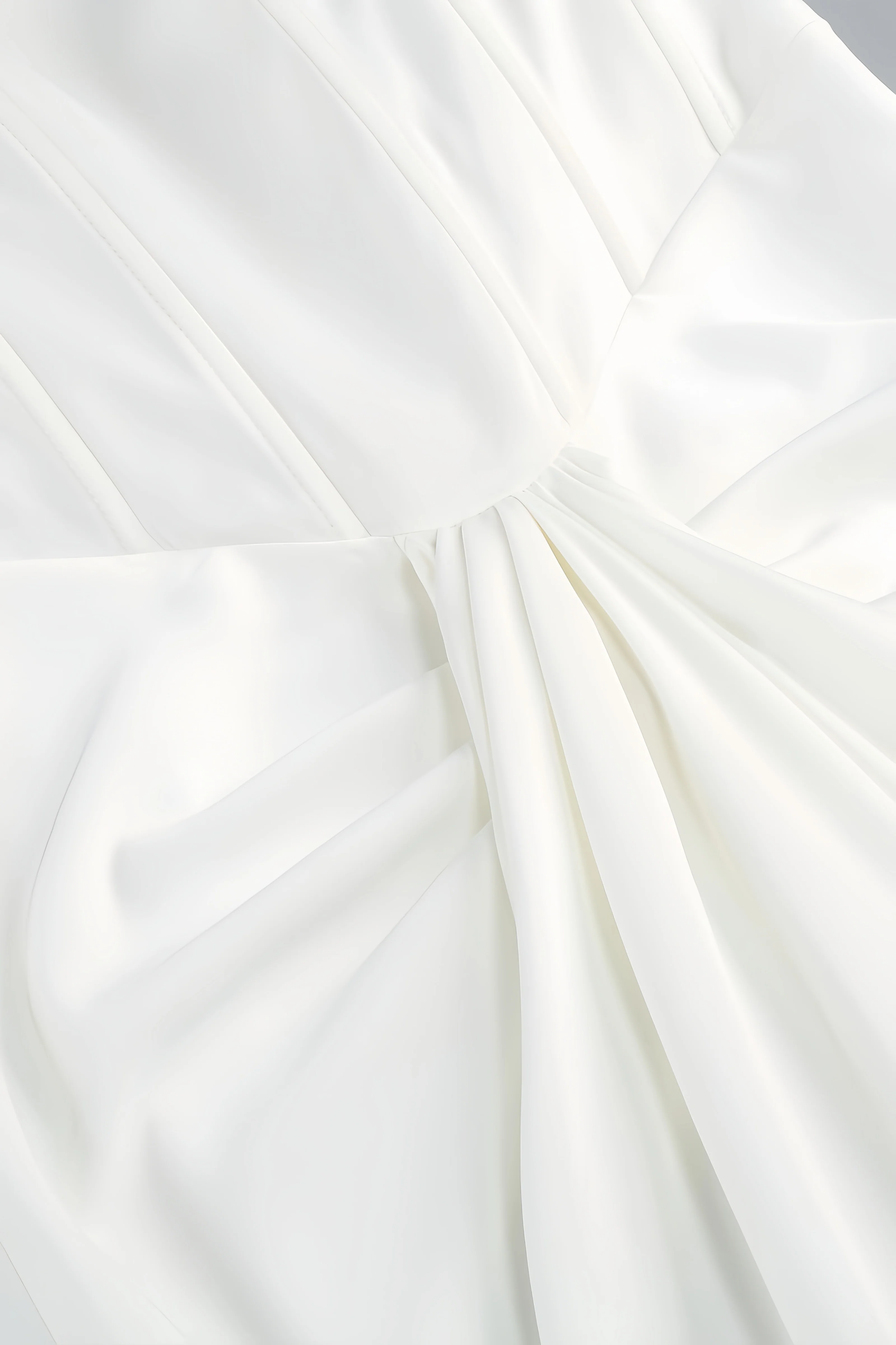 Donna White Strapless Fishbone Maxi Dress