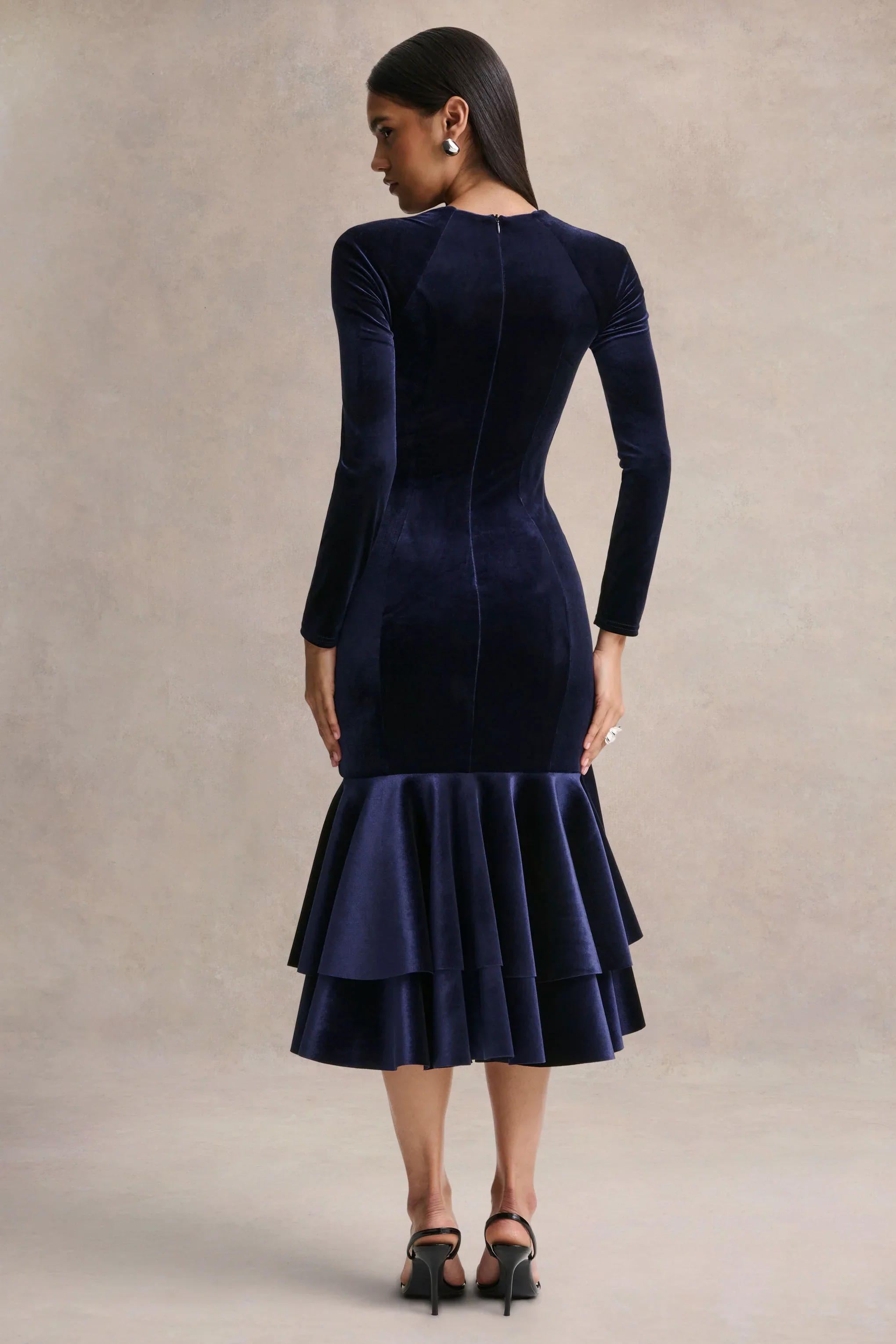 Emberlyn | Navy Velvet Scoop-Neck Fishtail Midi Dress