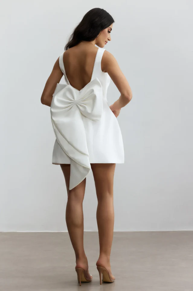 Cecila Bowknot Pearl Backless Mini Dress
