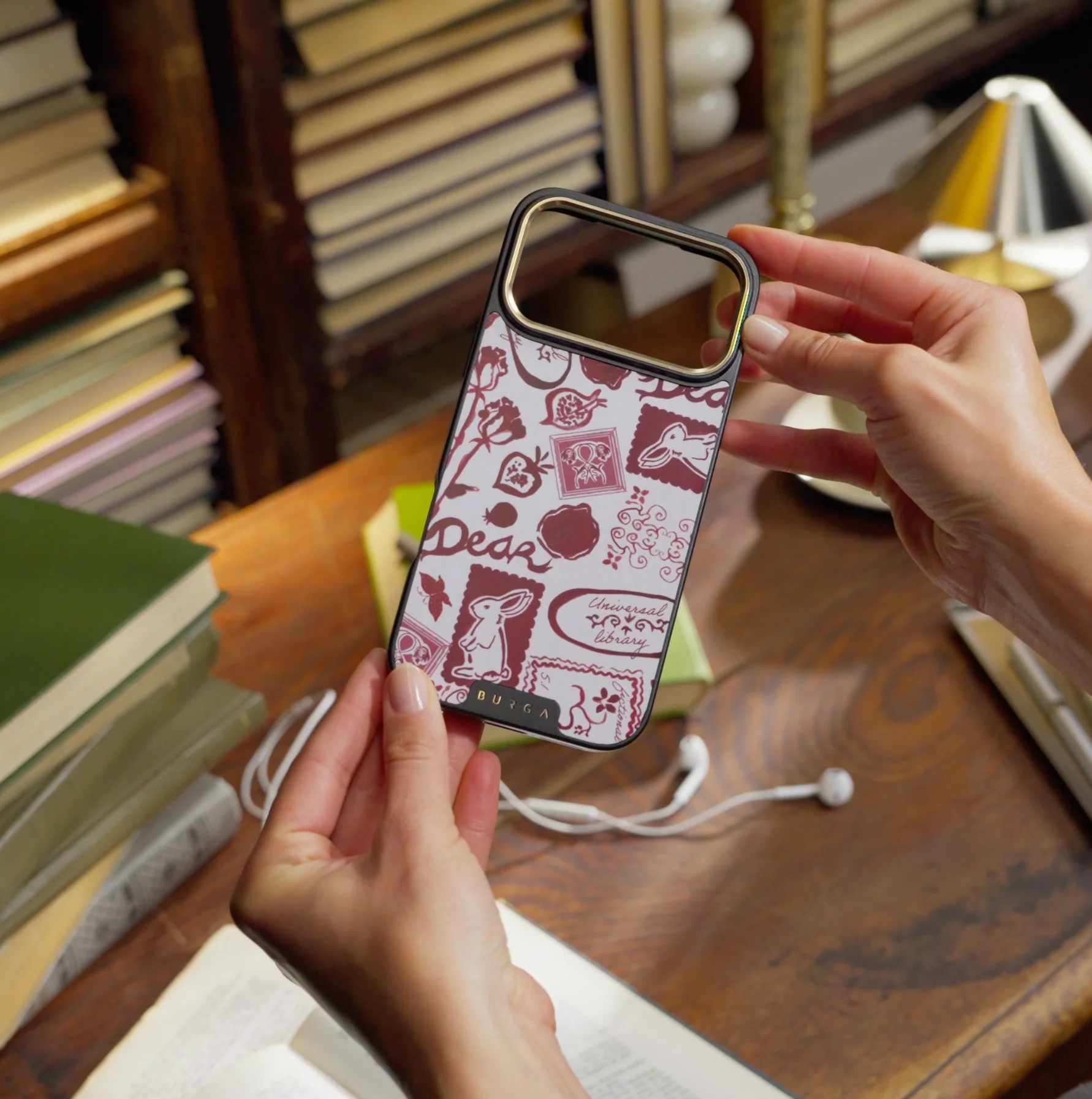 Bookmark - iPhone 11 Pro Max ケース