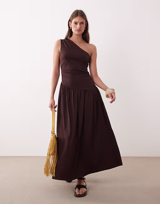 ruched one shoulder dropped waist maxi dress in chocolate