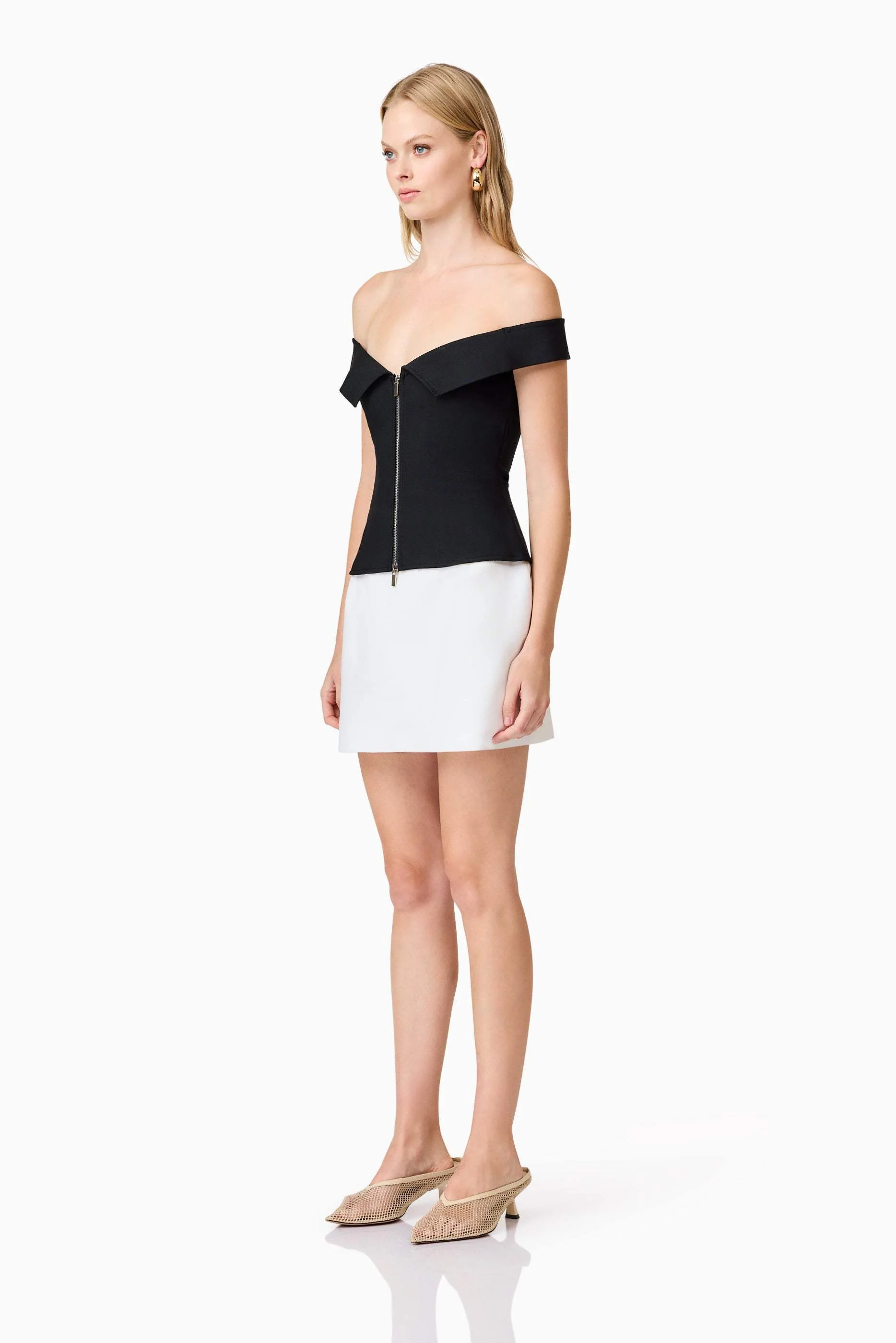 CURAAE Khloe Crepe Knit Top in Black