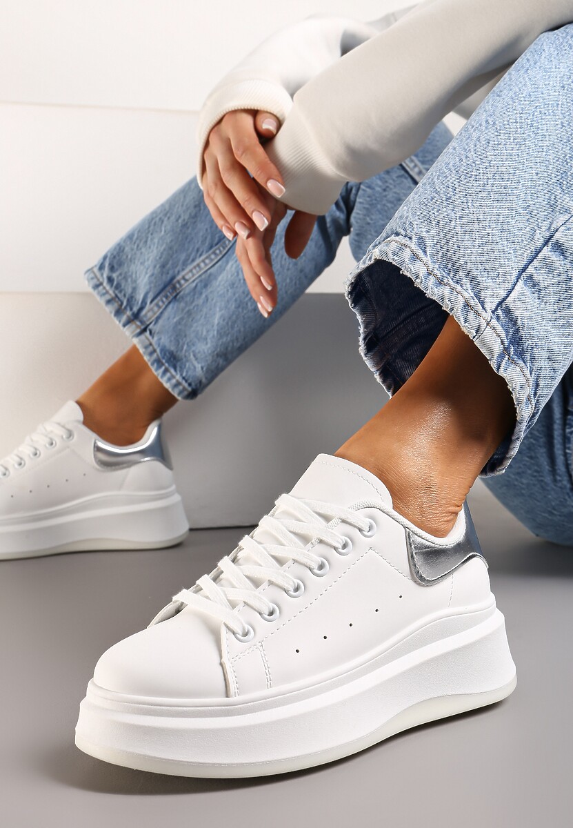 Biało-Srebrne Sznurowane Sneakersy z Imitacji Skóry na Platformie Filamena