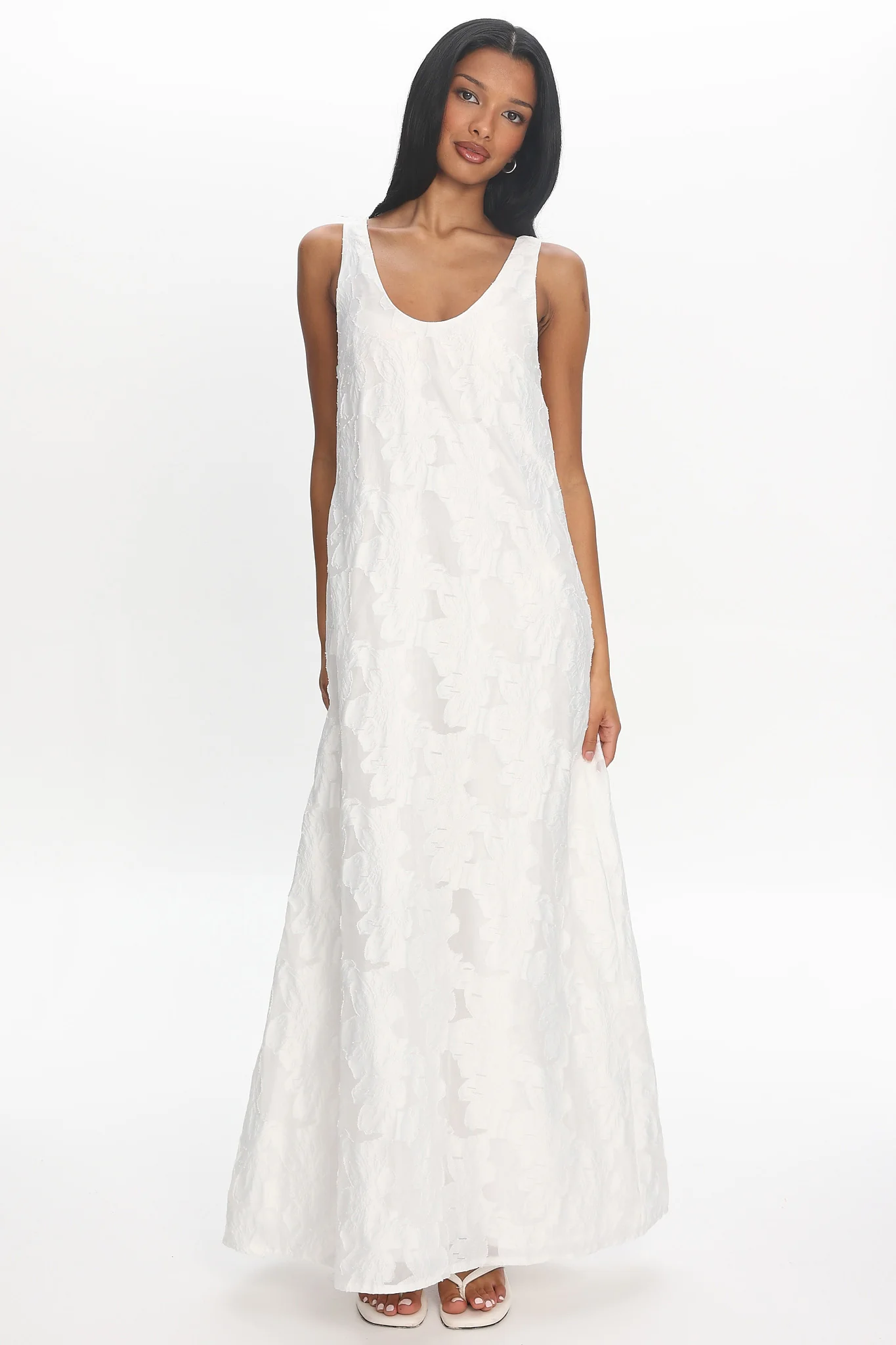 Genelyn Textured Maxi Dress Off White