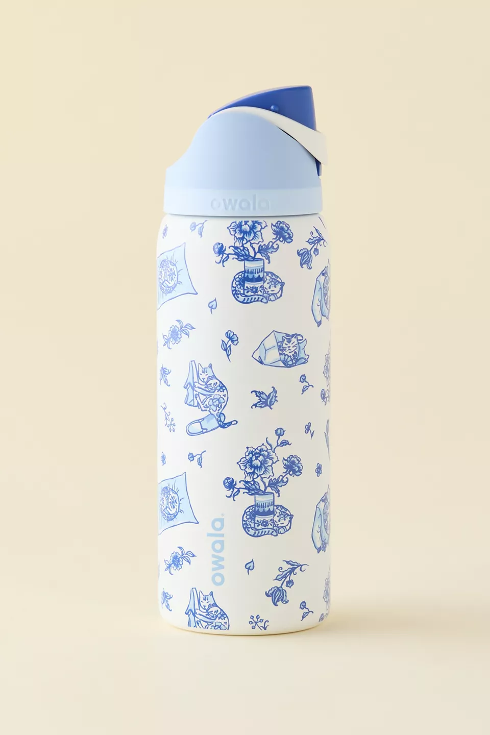 Owala UO Exclusive Delft Cat Print FreeSip 32 oz Water Bottle