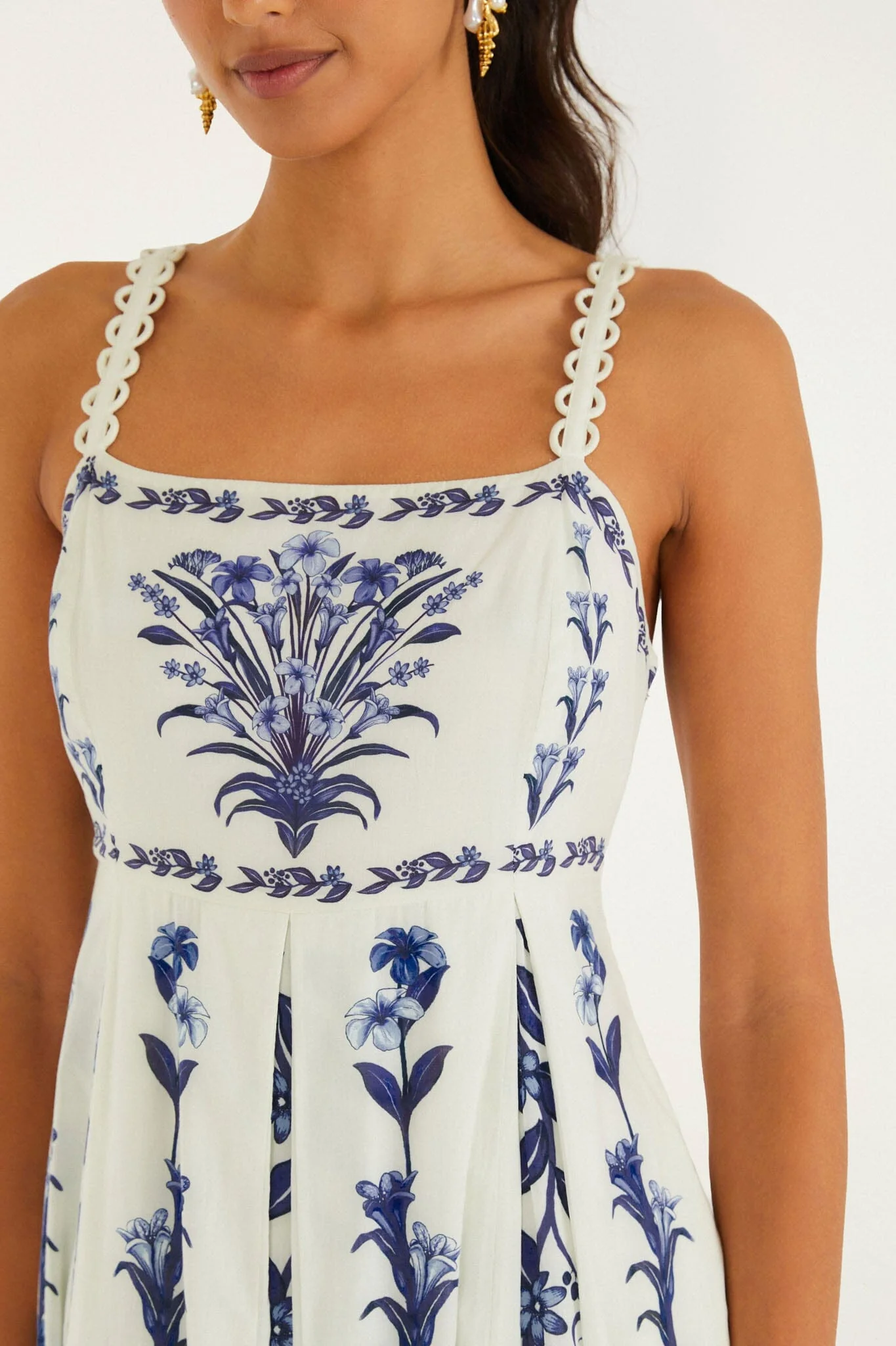 FARM Rio Off-White Flowers Arch Pleats Maxi Dress