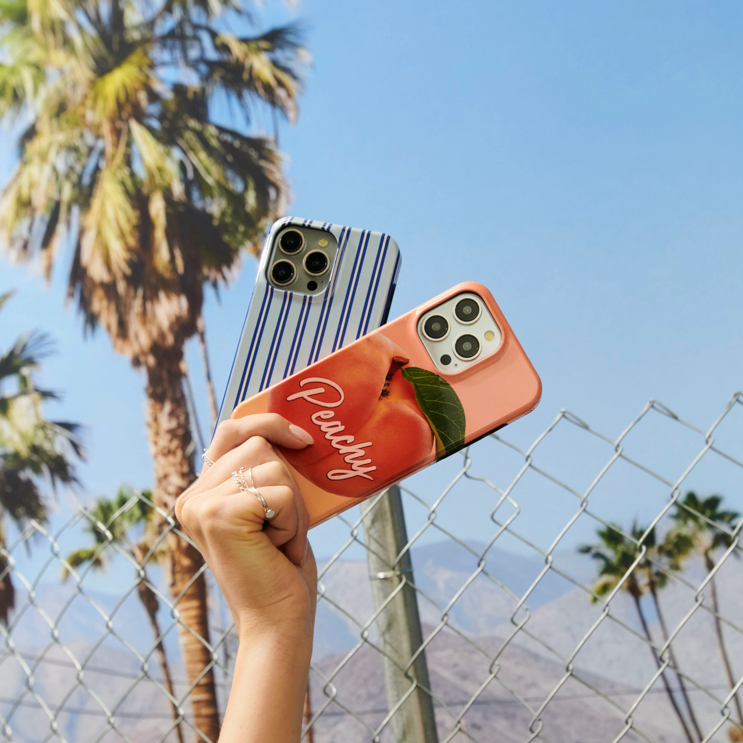 Lowkey - iPhone 11 Pro Max ケース