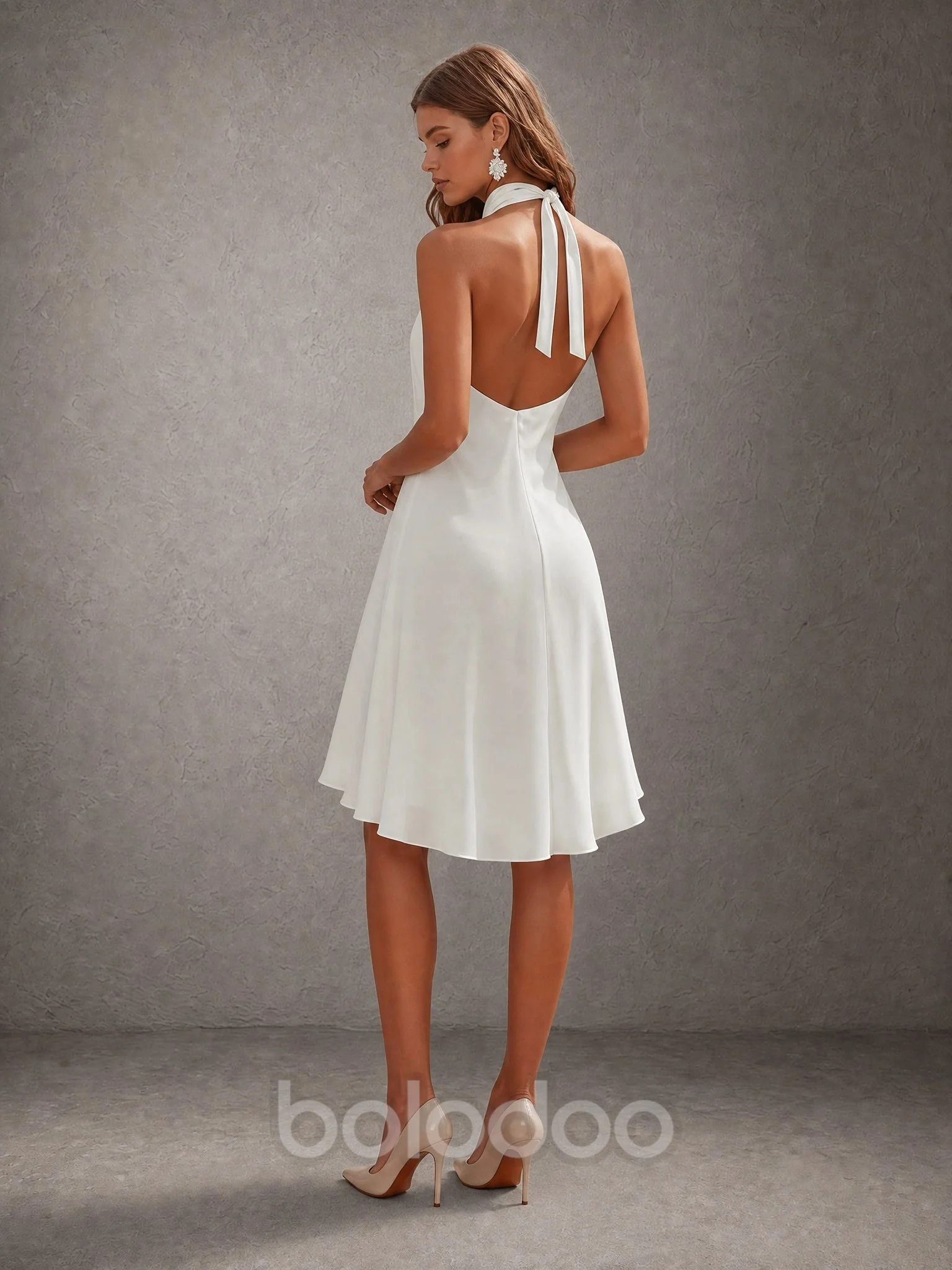 BOLODOO White Halter Neck Twist Knot Backless Chiffon Mini Dress | Sleeveless Cocktail Party Dress