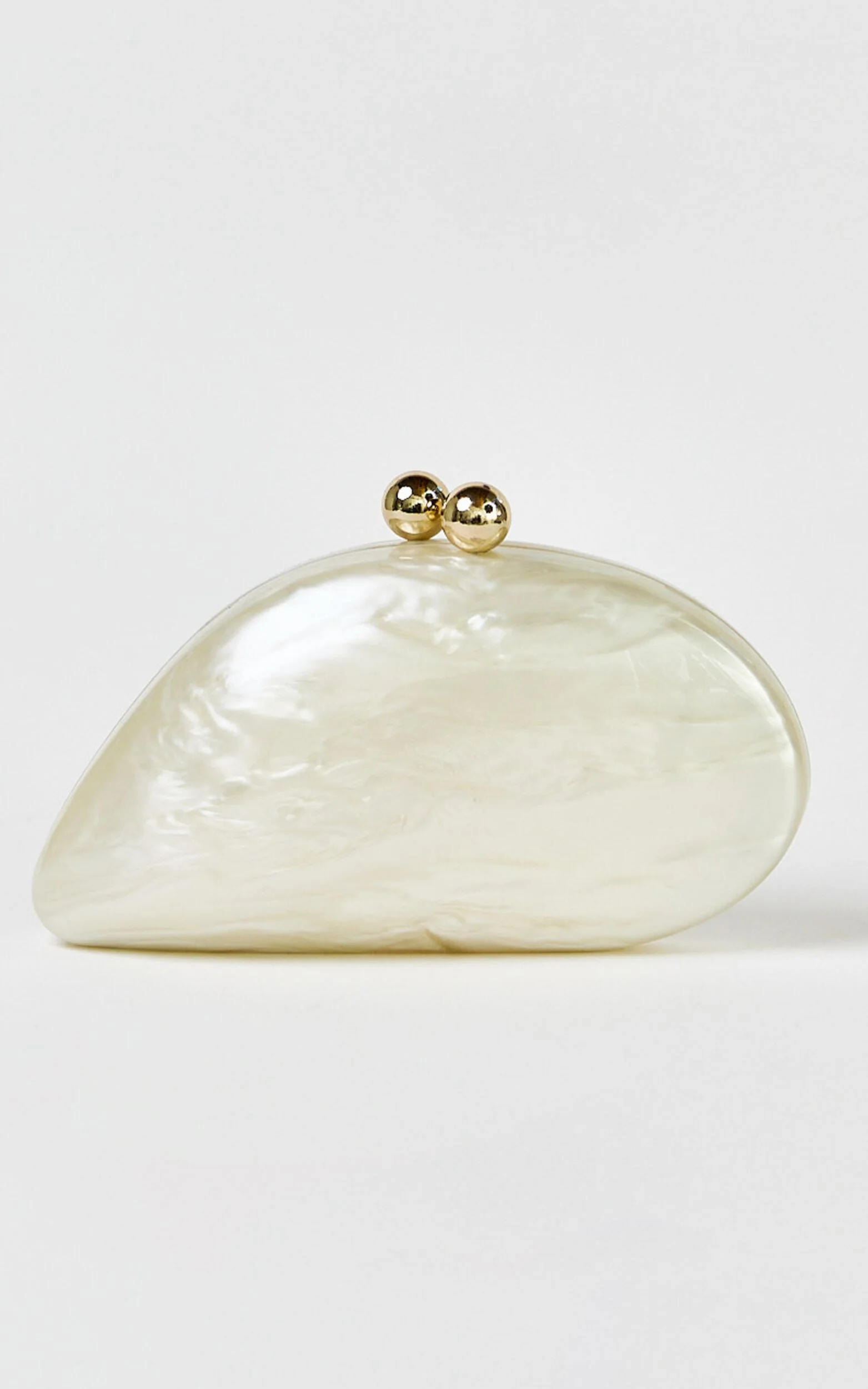 Nami  Clutch Bag in Pearl