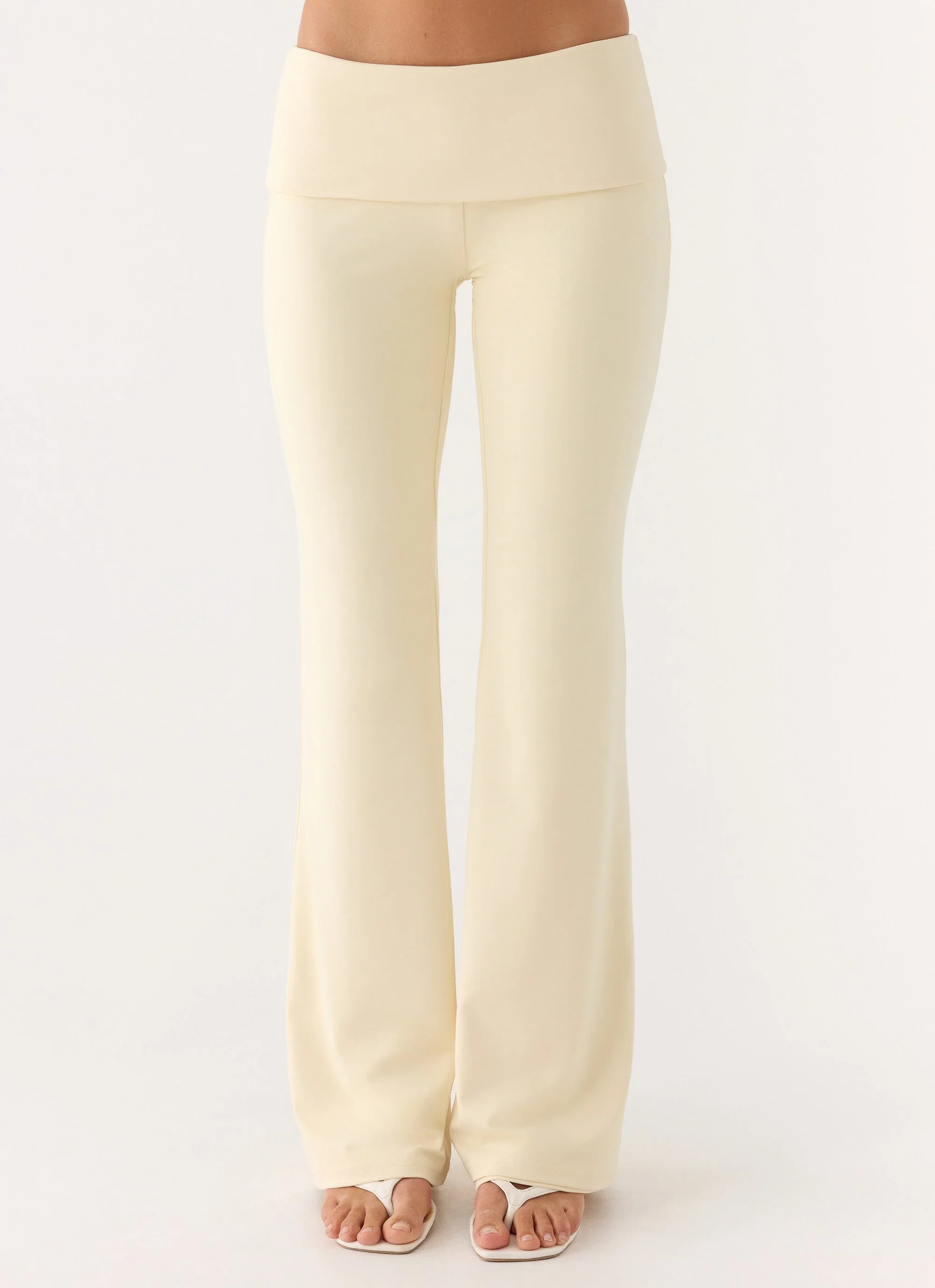 Renae Low Rise Pants - Baby Yellow
