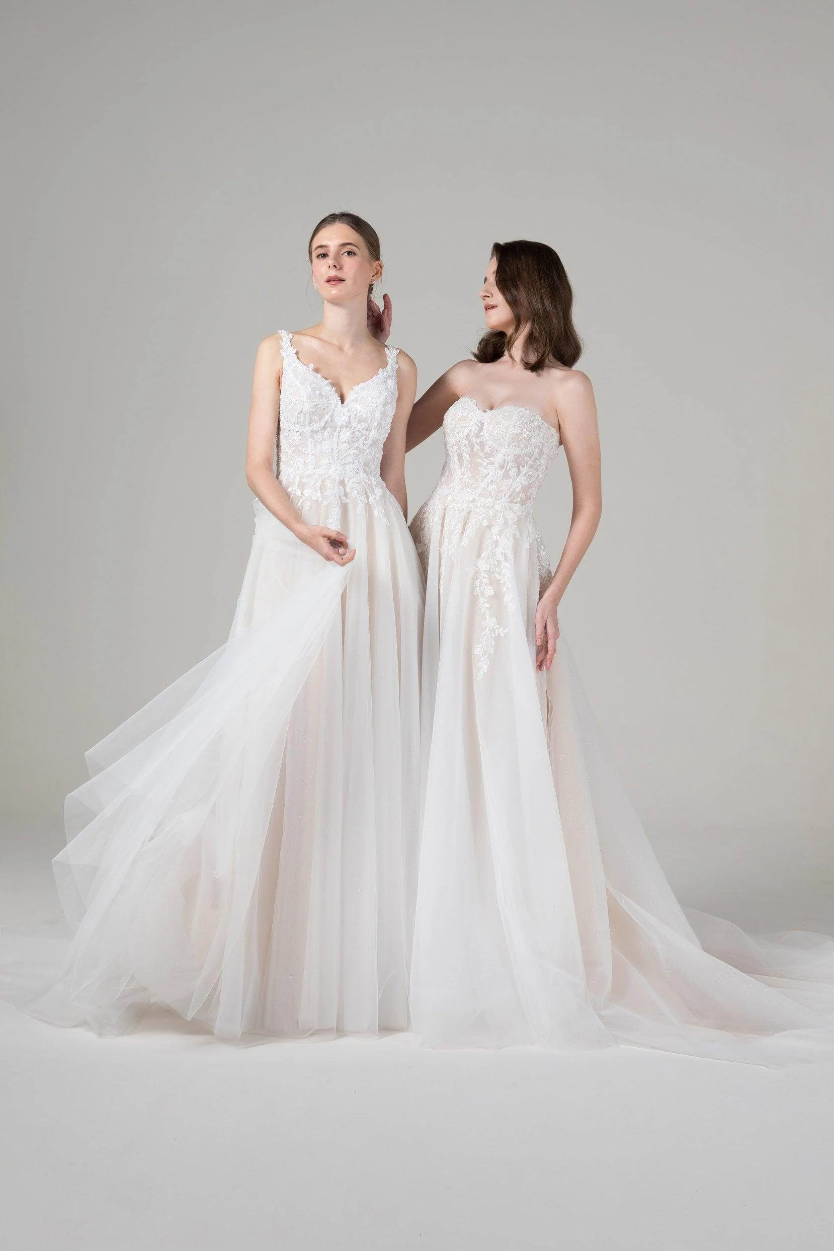 A-Line Court Train Tulle Lace Wedding Dress CW2585