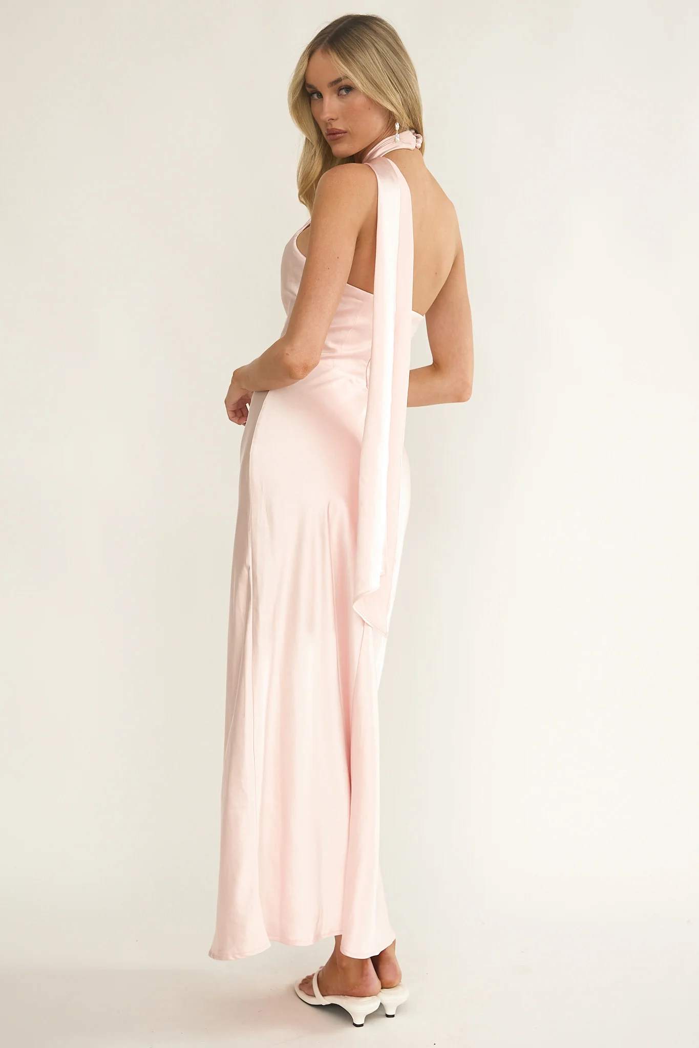 Alvara Crossover Halterneck Maxi Dress Pink - luluinthesky