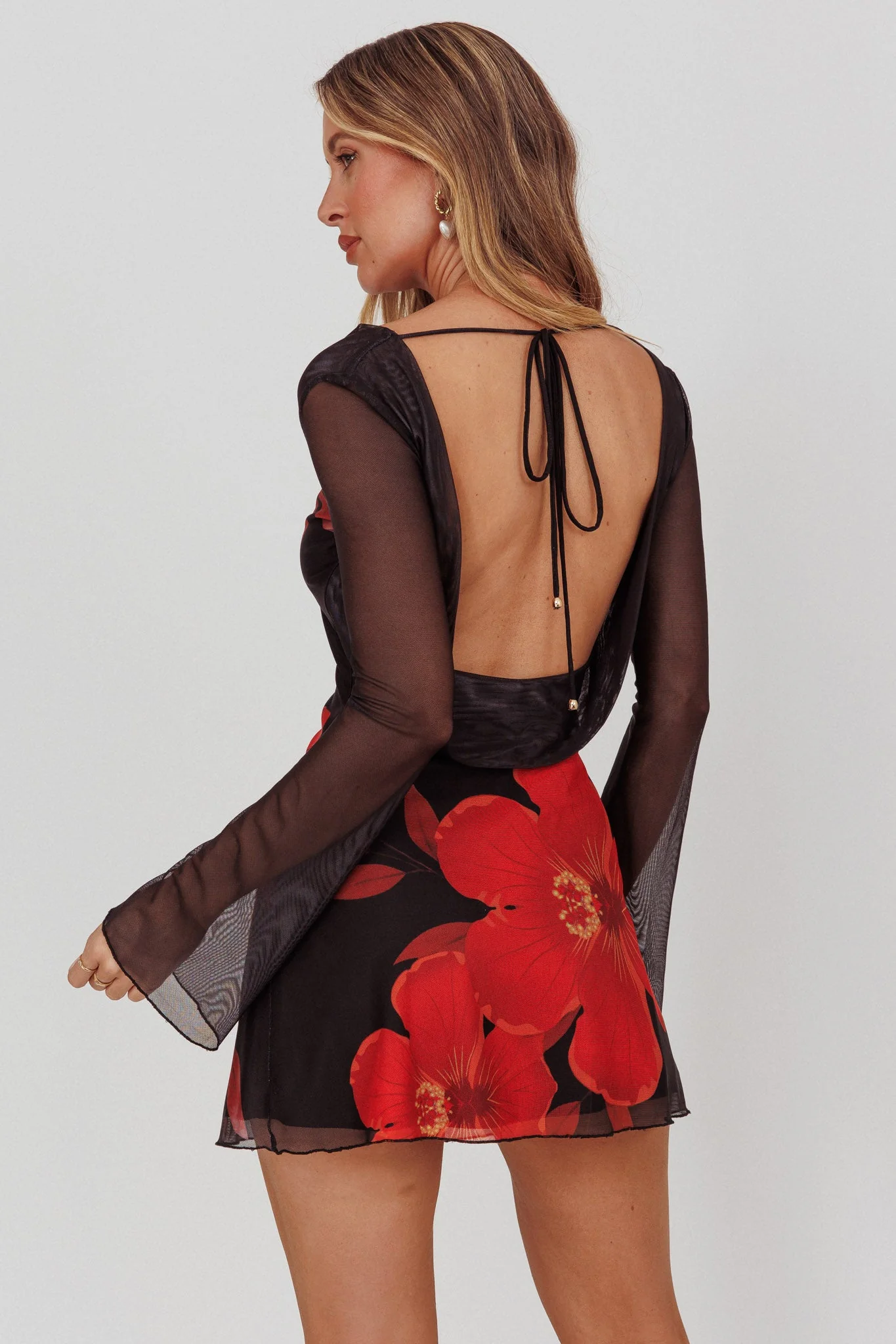 Isabella Long Sleeve Backless Mini Dress Hibiscus Black - luluinthesky