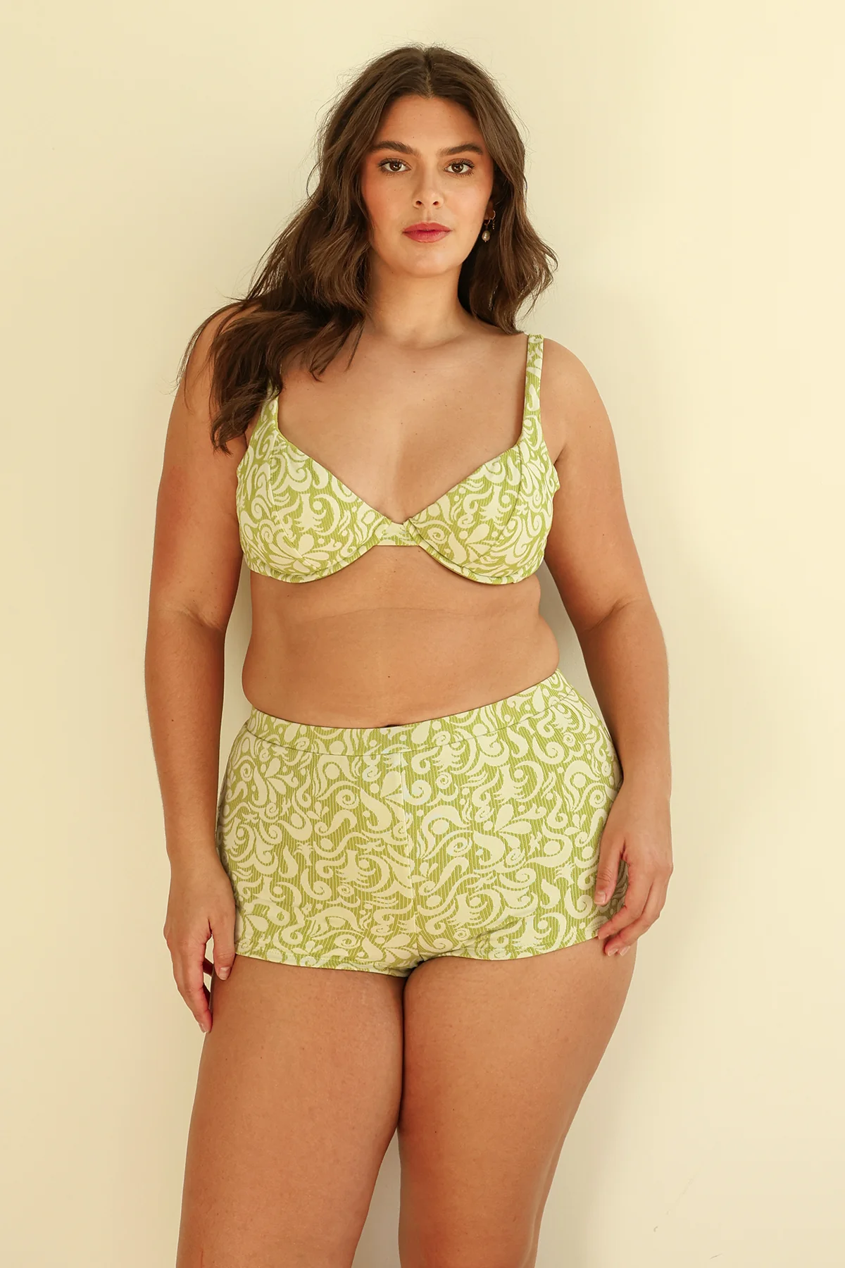 Farrah Elastic Waist Booty Short - luluinthesky