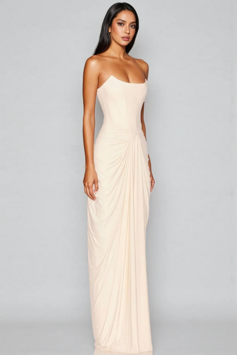 Donna White Strapless Fishbone Maxi Dress