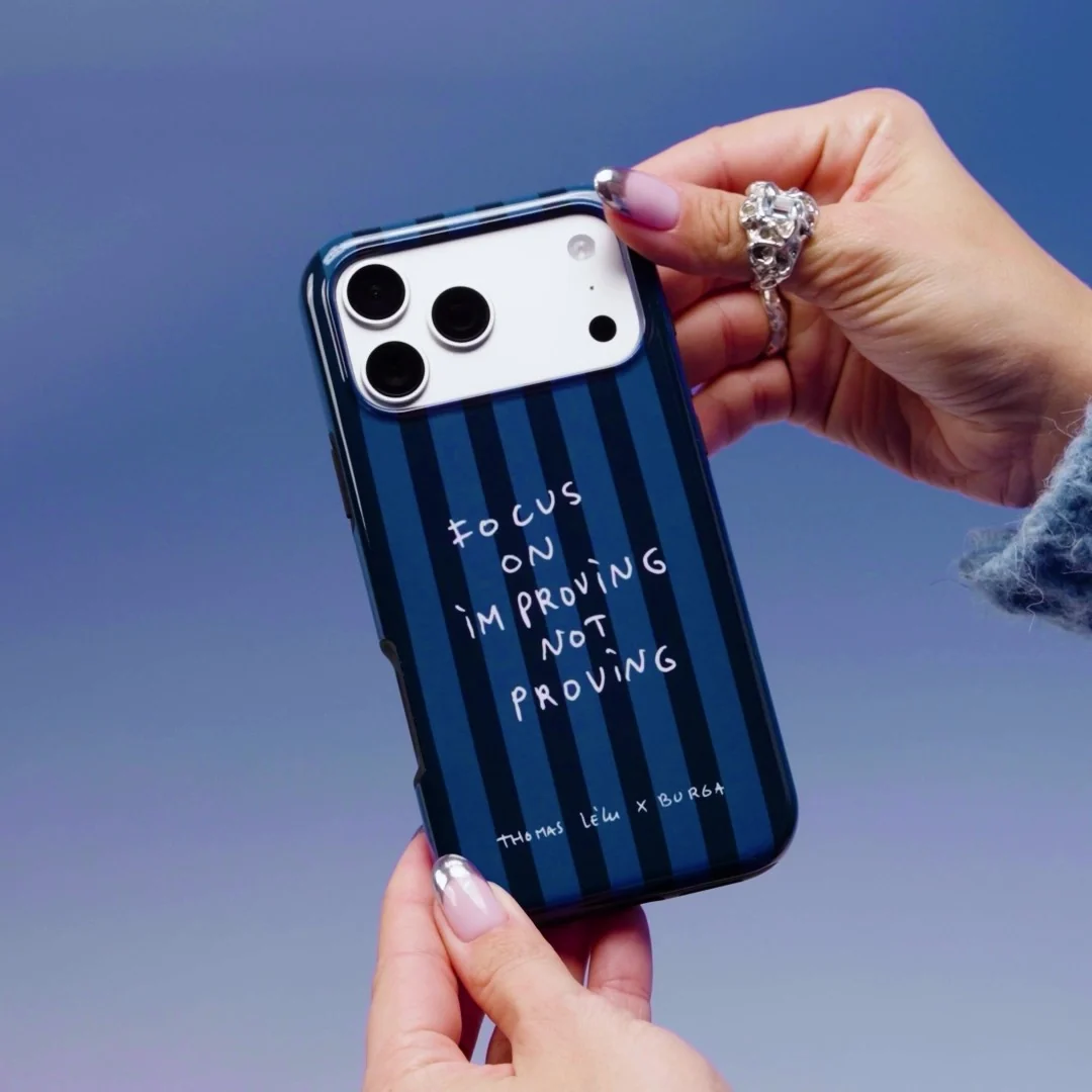 Focus On - iPhone 11 Pro Max ケース