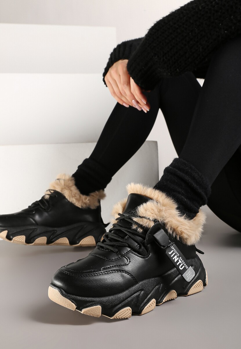 Ciemnobeżowe Sneakersy Przed Kostkę na Płaskiej Grubej Podeszwie z Ociepleniem ze Sztucznego Futerka Borrolla
