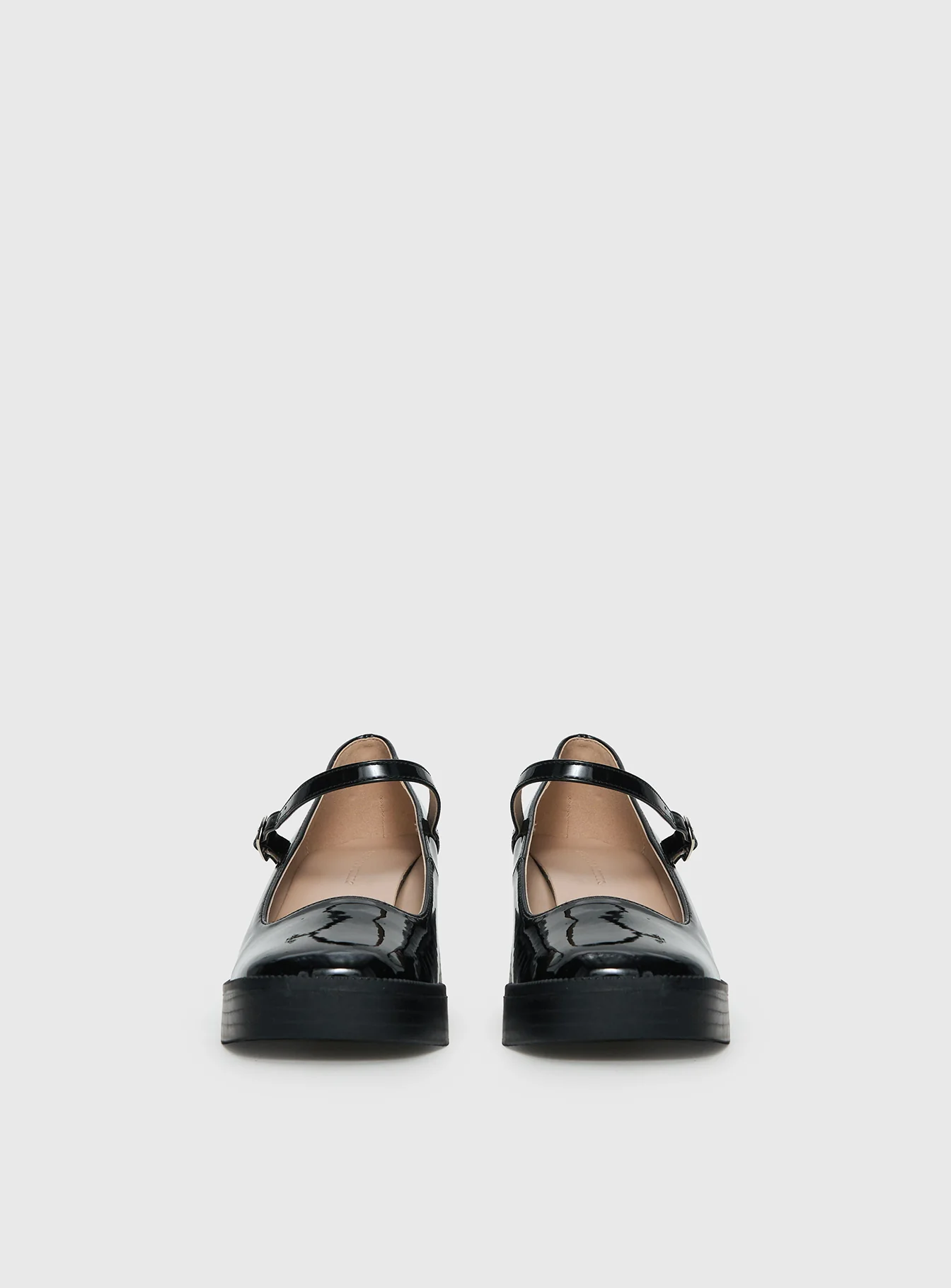 Regie Heels Black