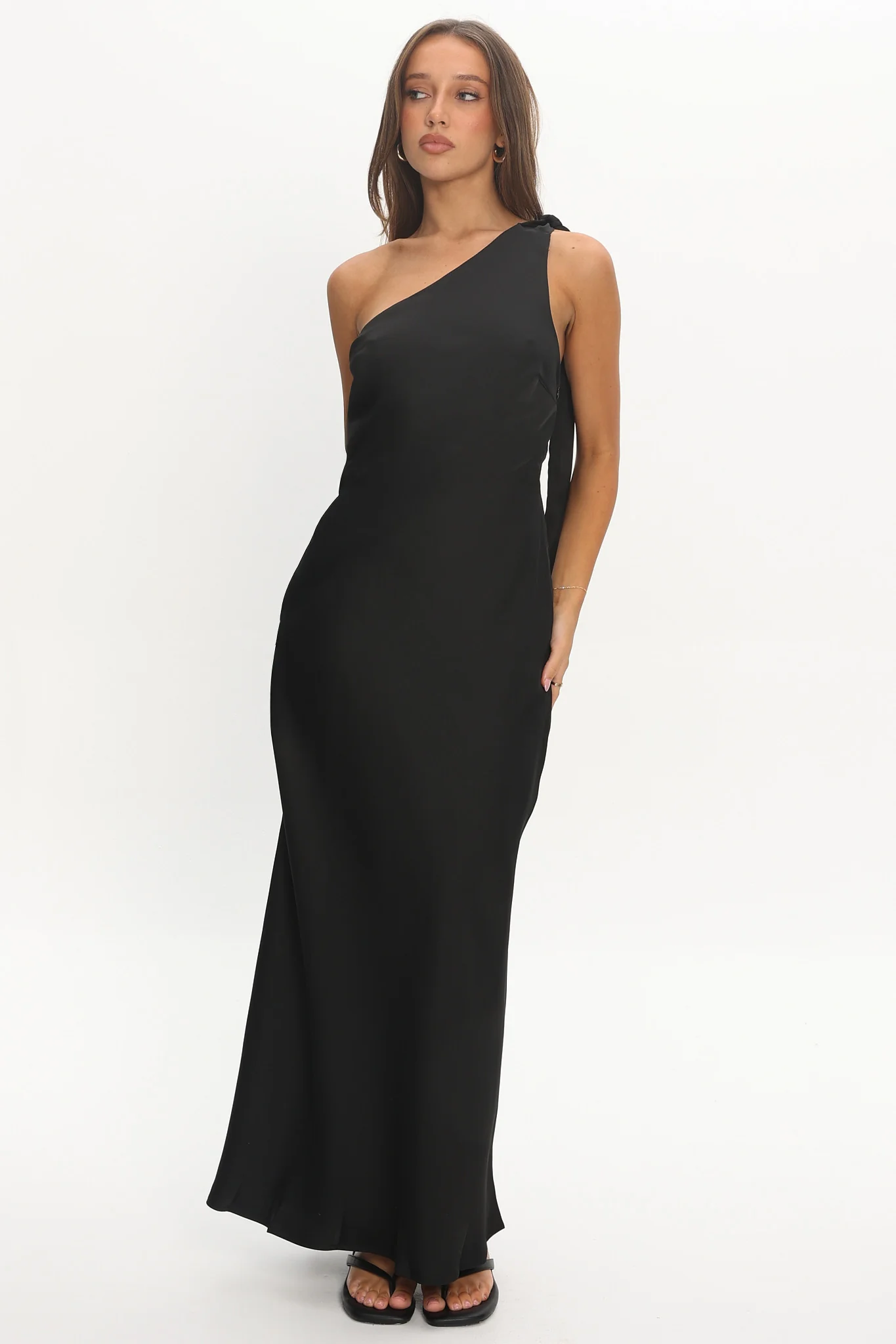 Robertah One-Shoulder Bow Maxi Dress Black - luluinthesky