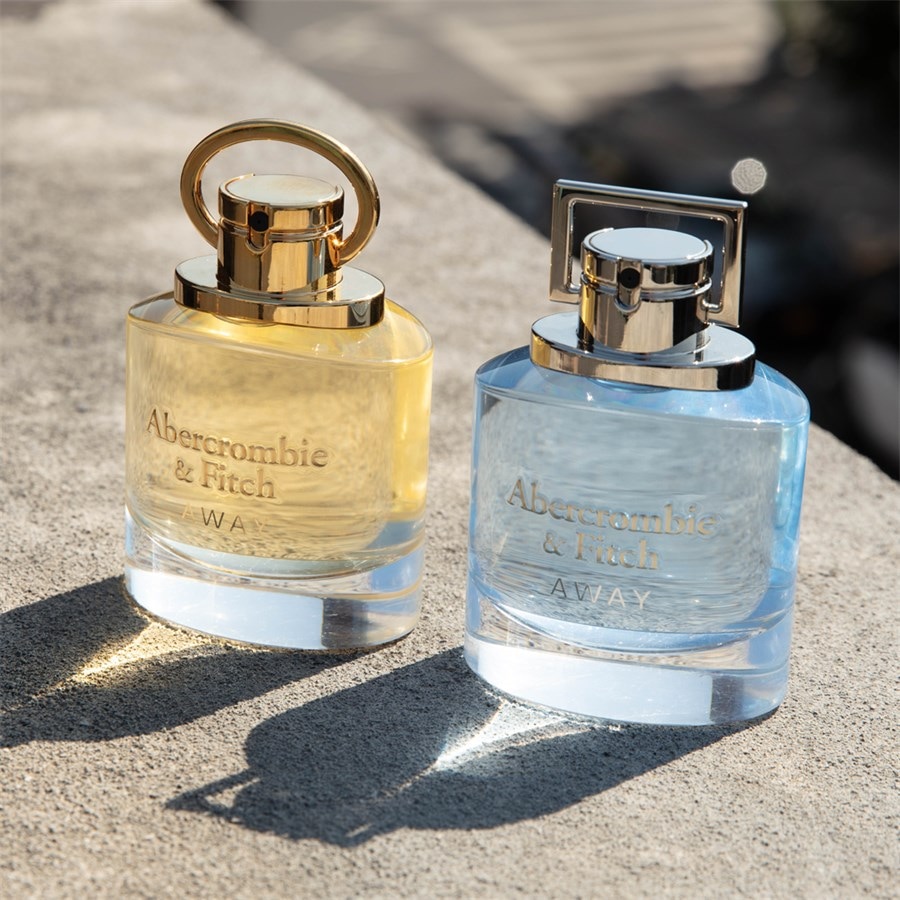 Abercrombie & Fitch Away Woman Woda perfumowana w sprayu