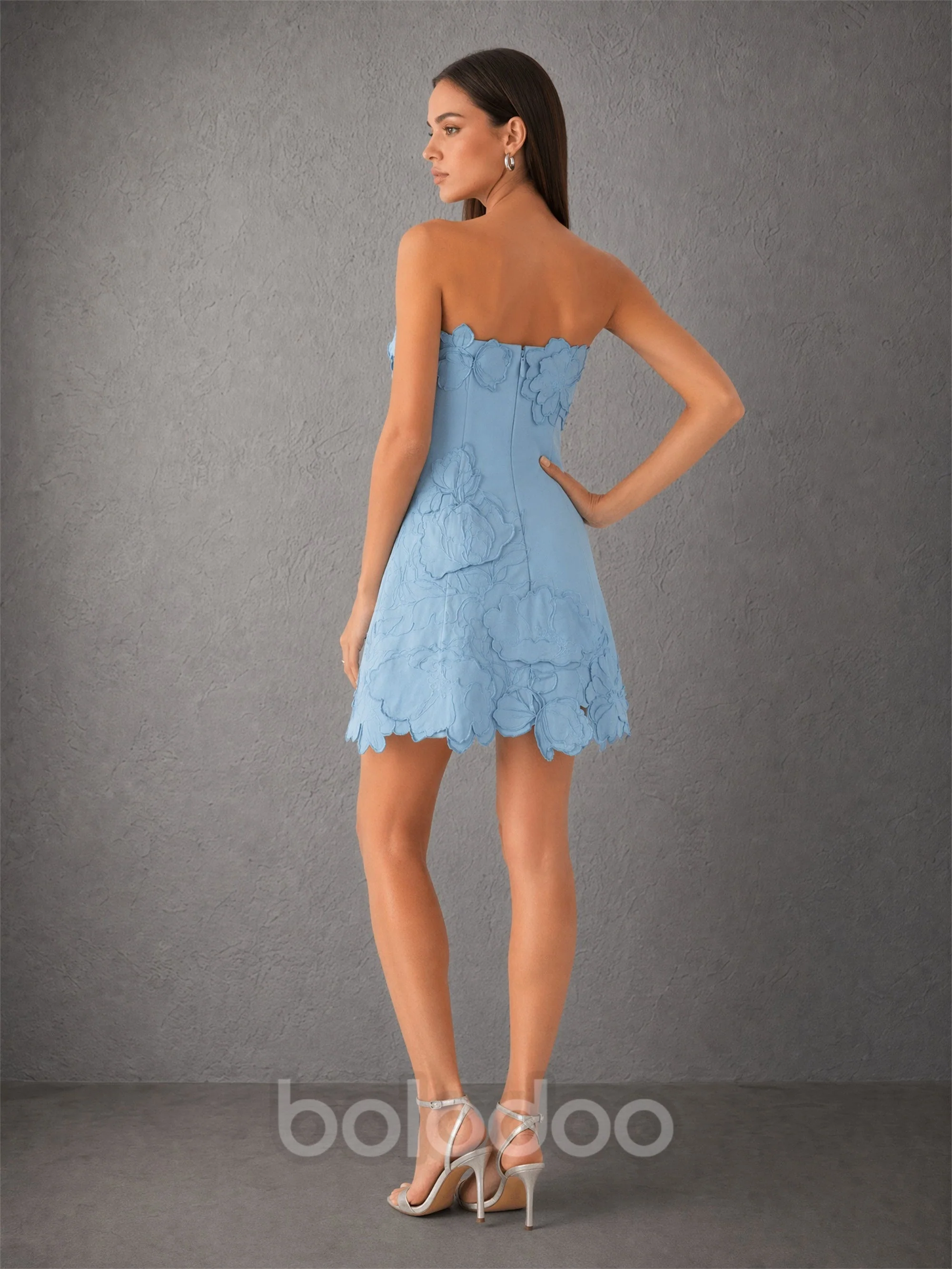 BOLODOO Sky Blue Strapless 3D Floral Lace Appliqué Mini Dress – Sweetheart Open Back Scallop Hem Cocktail Dress