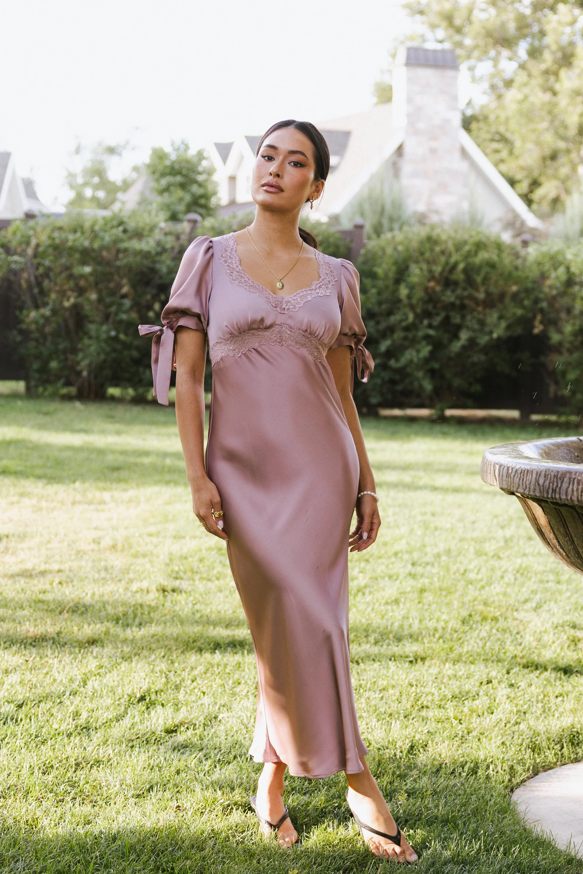 Amanda Lace Trim Maxi Dress in Mauve