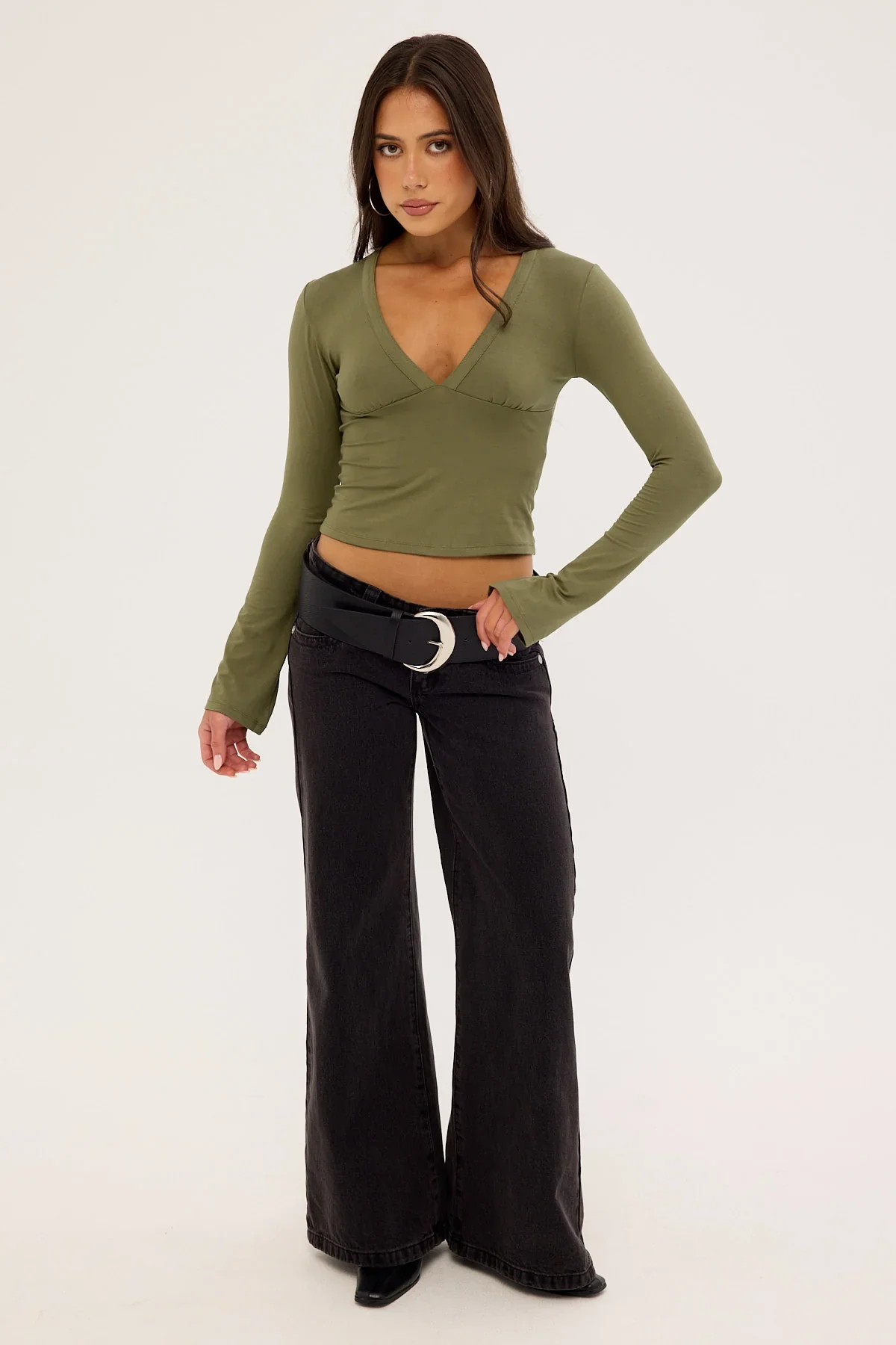 Motel Emesy Long Sleeve V Neck Top Khaki