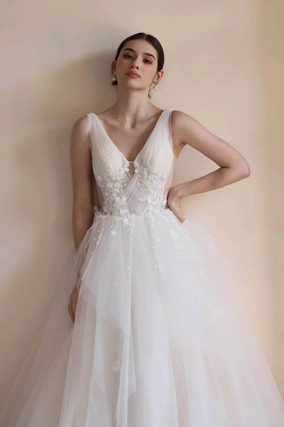 A-Line Sweep-Brush Train Lace Tulle Wedding Dress CW3555
