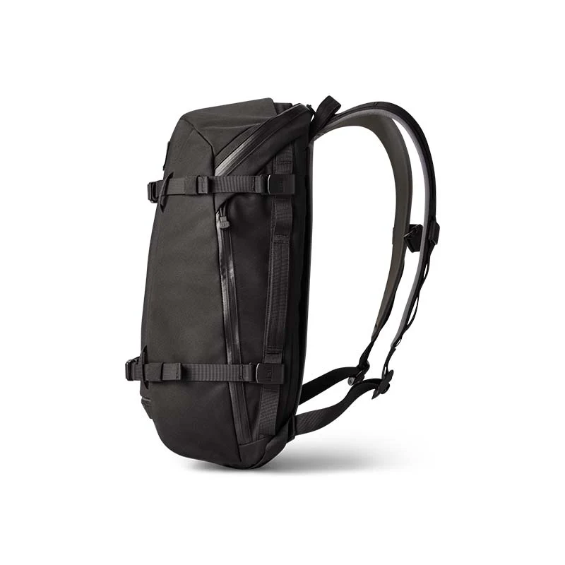 Crossroads® 22L Backpack in Black - luluinthesky