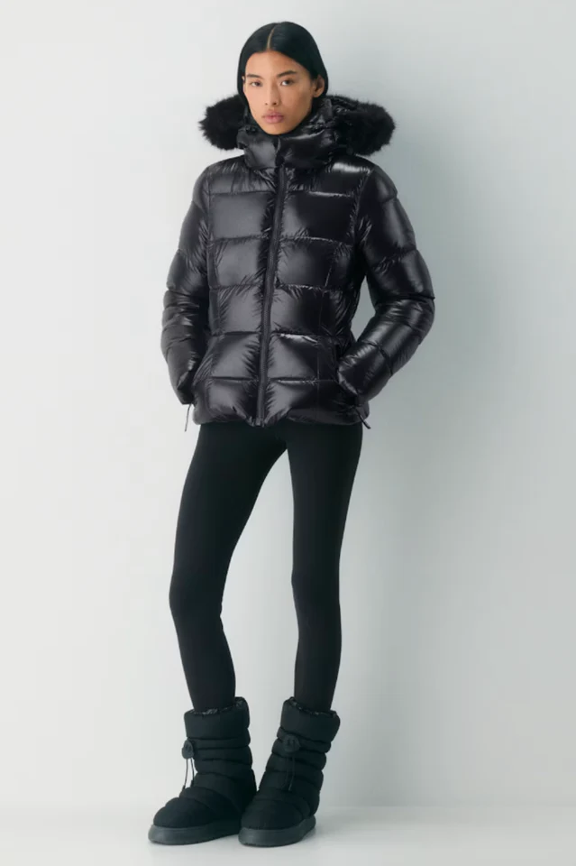 Aritzia The Supersnug Puff