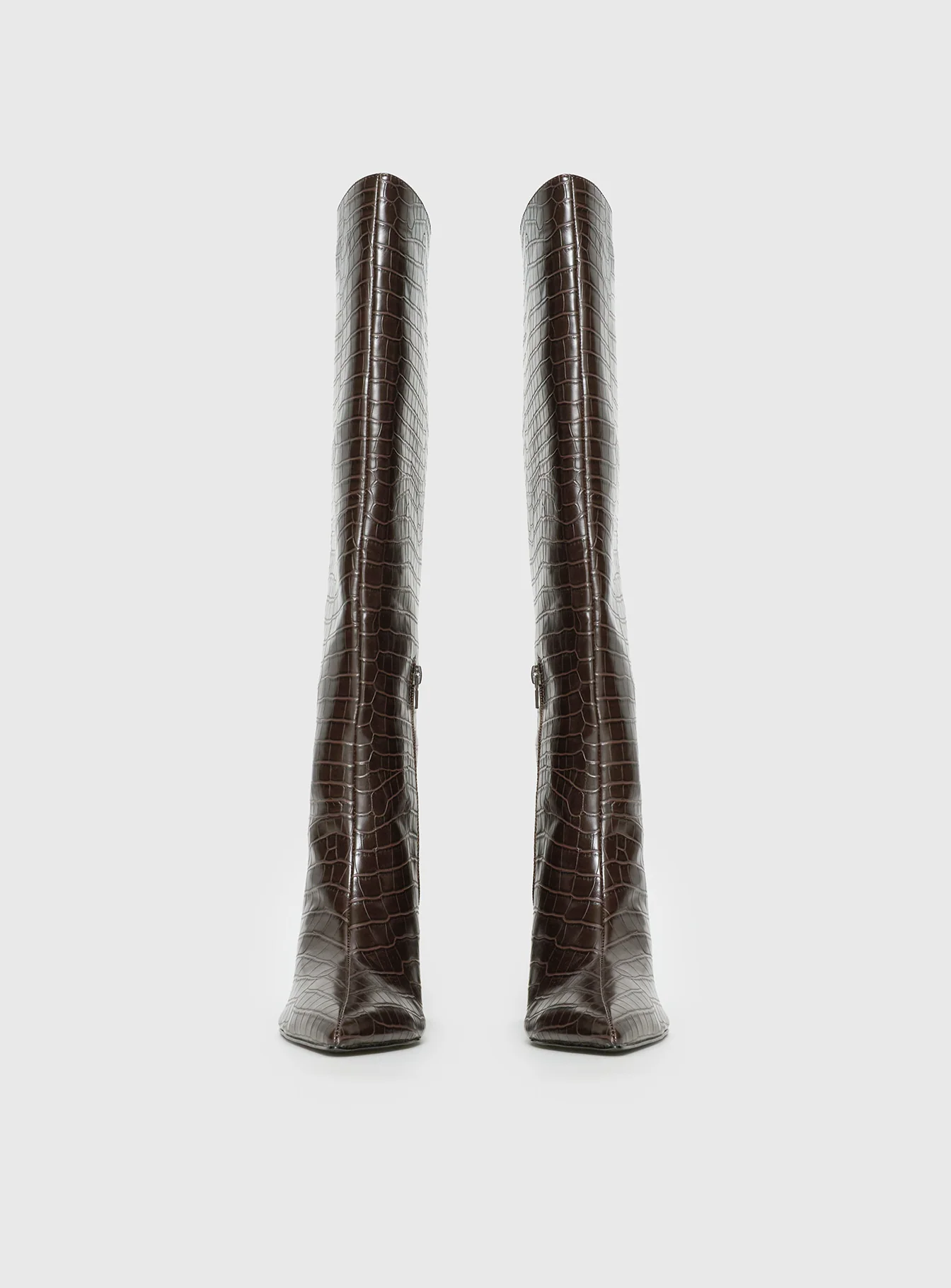 Good Judgement Knee High Boots Chocolate