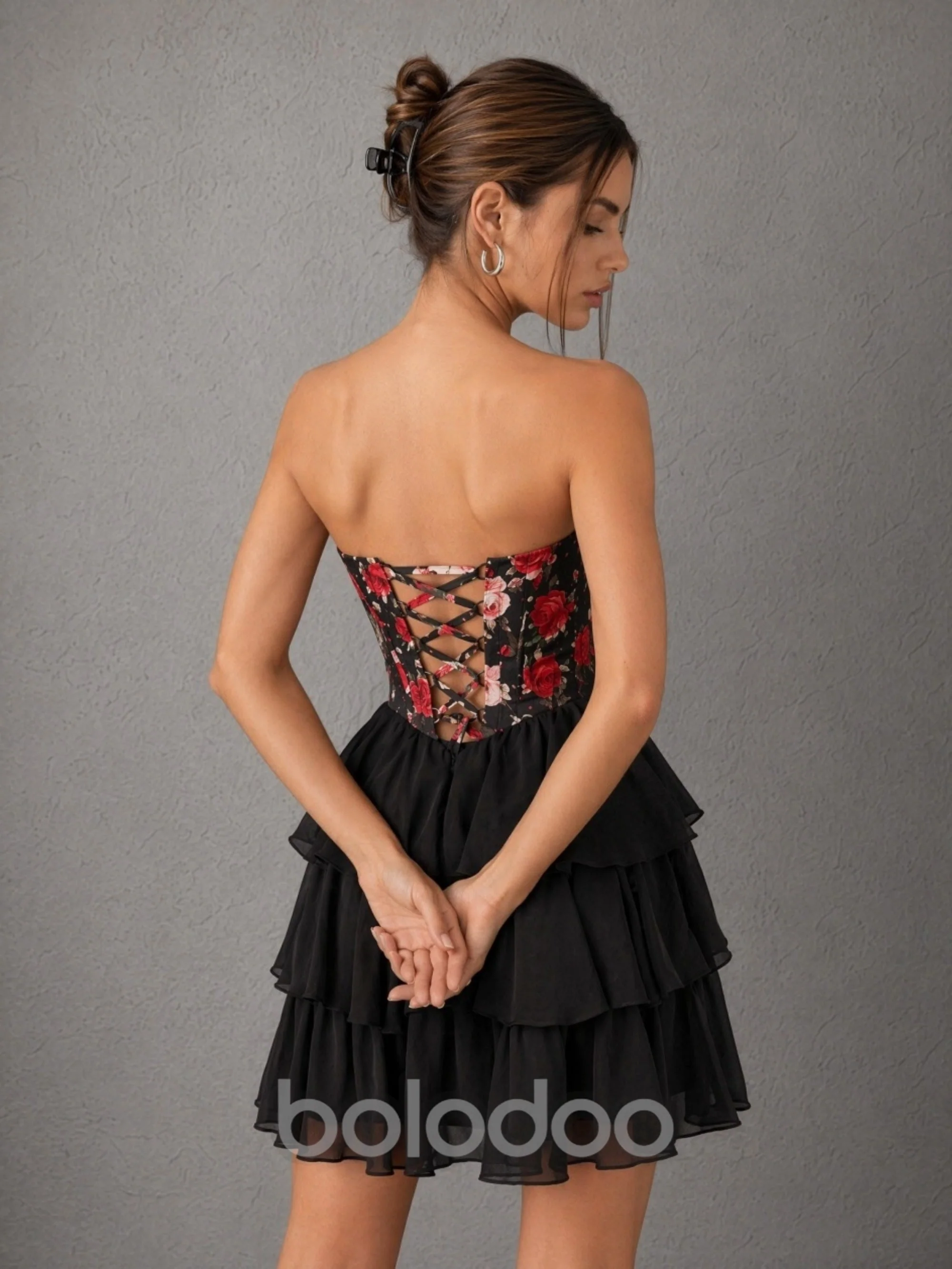 BOLODOO Black Red Floral Print Strapless Boned Corset Tiered Ruffle Chiffon Mini Dress with Lace-Up Back