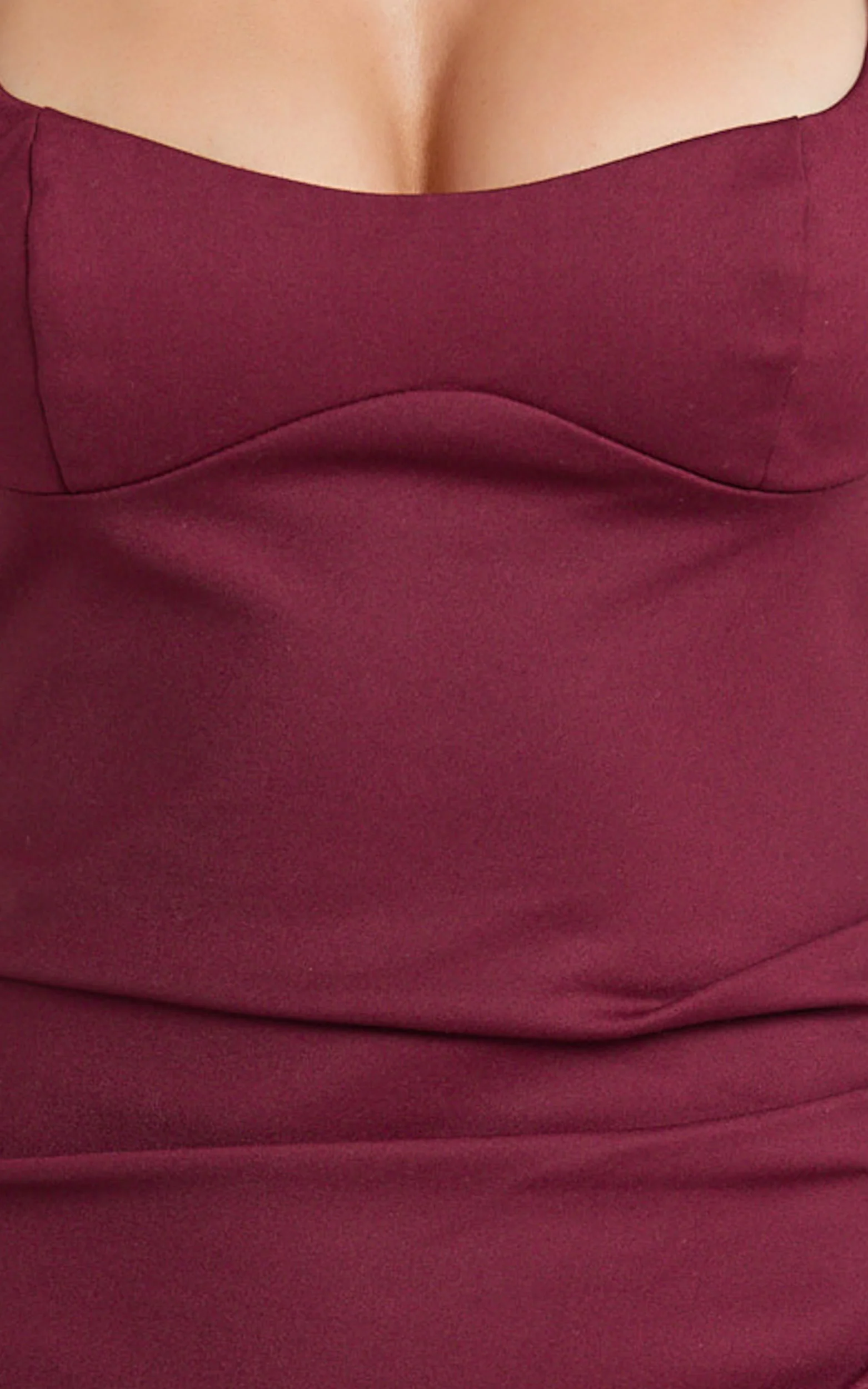 Benita Midi Dress - Scoop Neck Ruched Fitted Dress in Wine