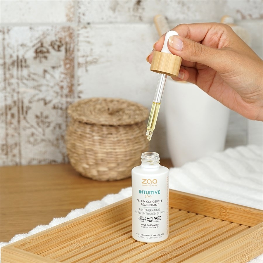 Zao Serum i oleje Regenerating Concentrated Serum