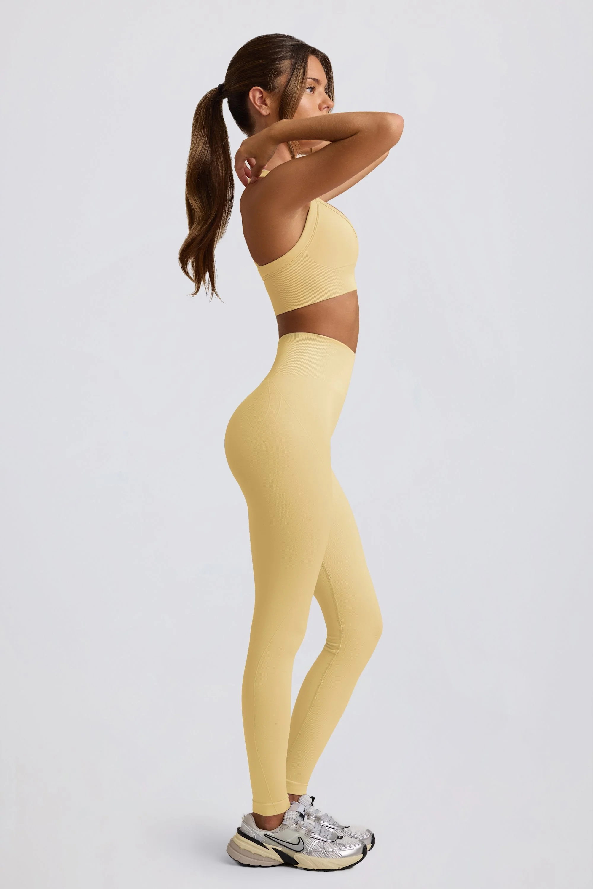 Super Sculpt Seamless High-Waist Leggings in Butter