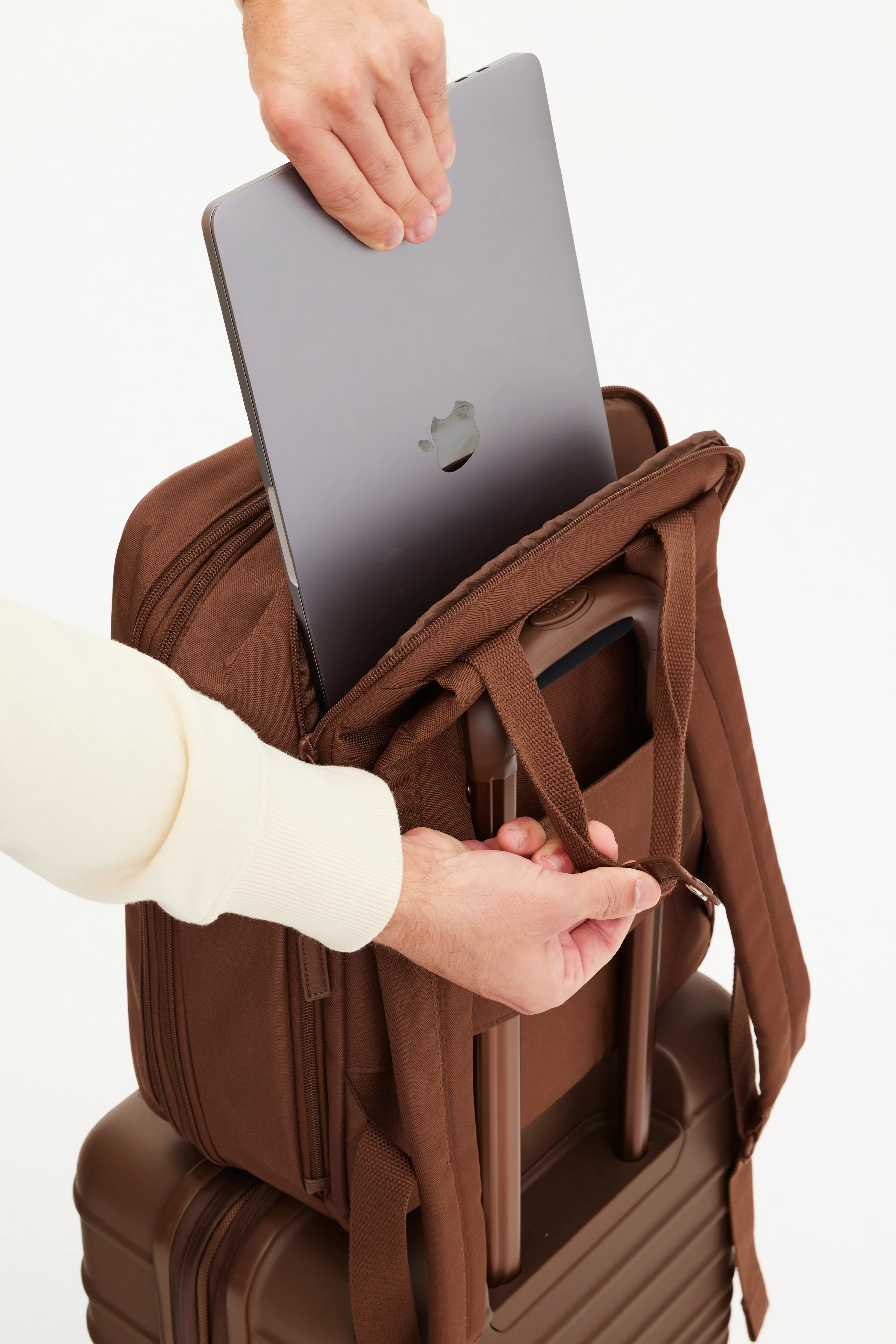 BEIS 'The Expandable Backpack in Maple