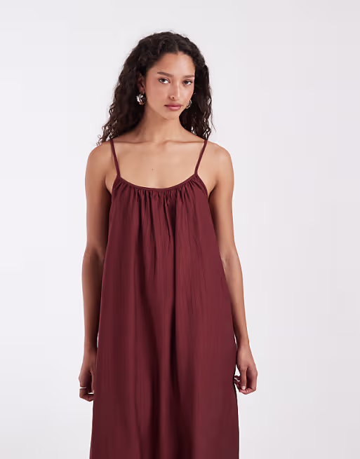 Vero Moda crinkle textured woven full cami maxi dress in andorra red