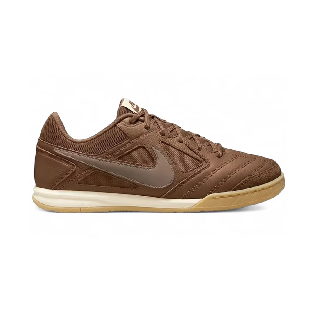 NIKE Gato Men's Futsal Shoes Brown HQ6019-200