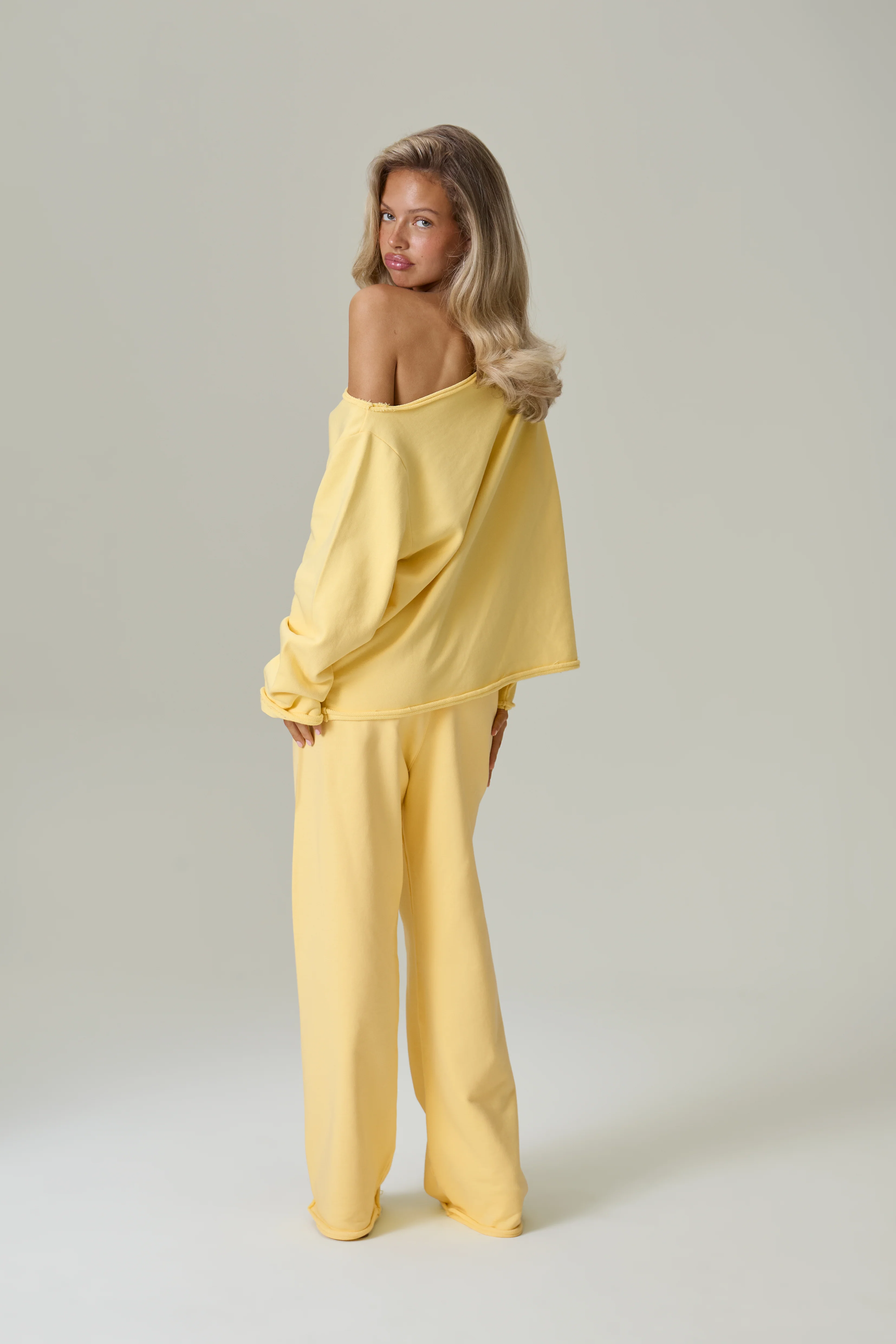 Seekers Slouch Top in Yellow