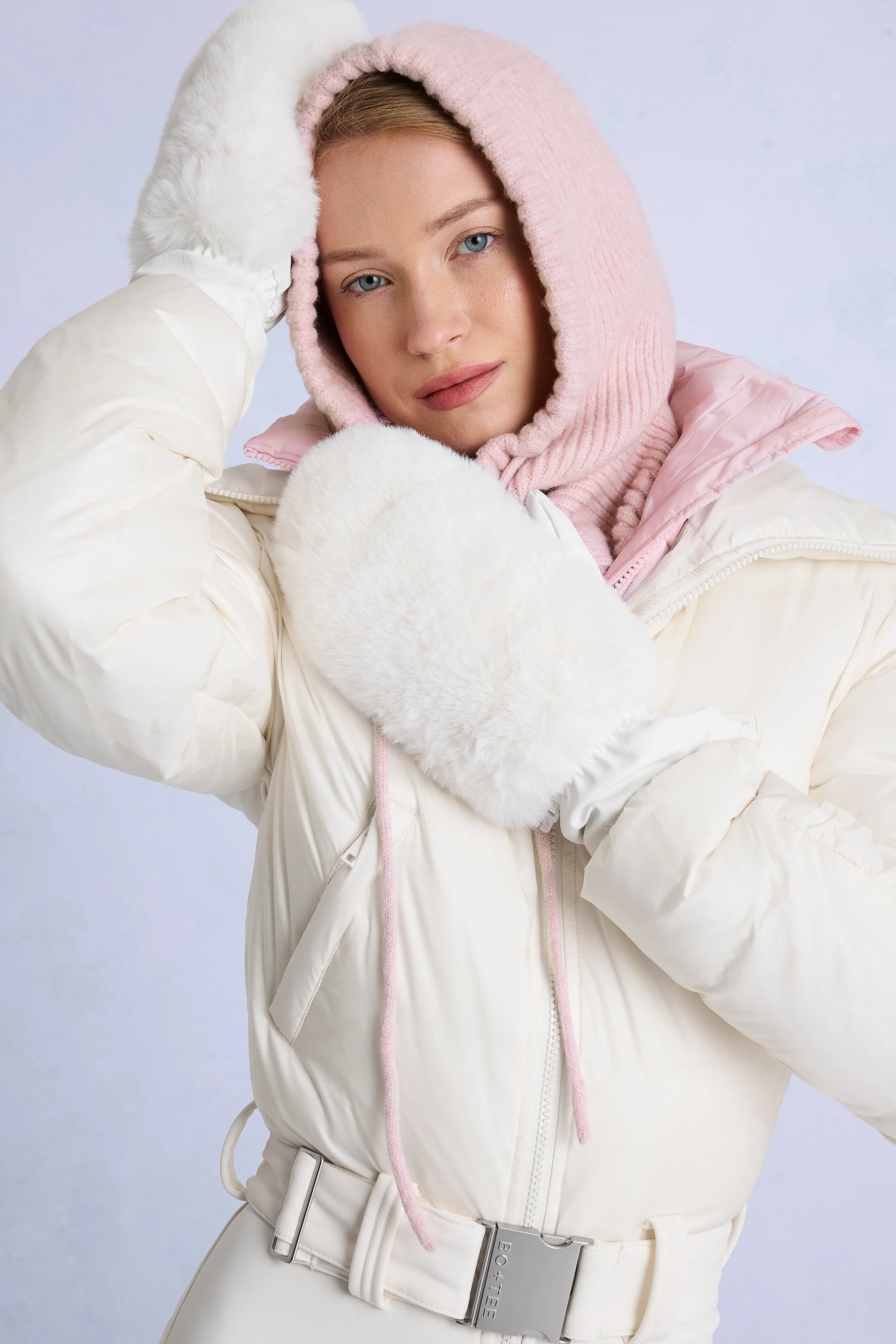Faux-Fur Gloves in Ice