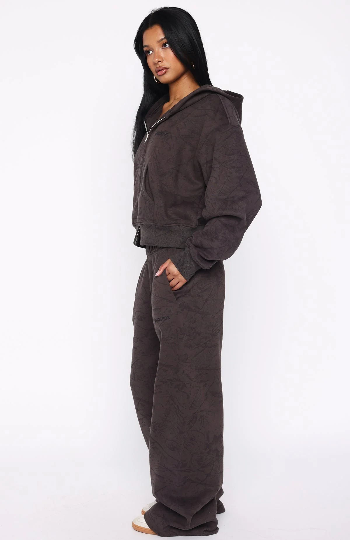 Hiding Away Wide Leg Sweatpants Dark Camo