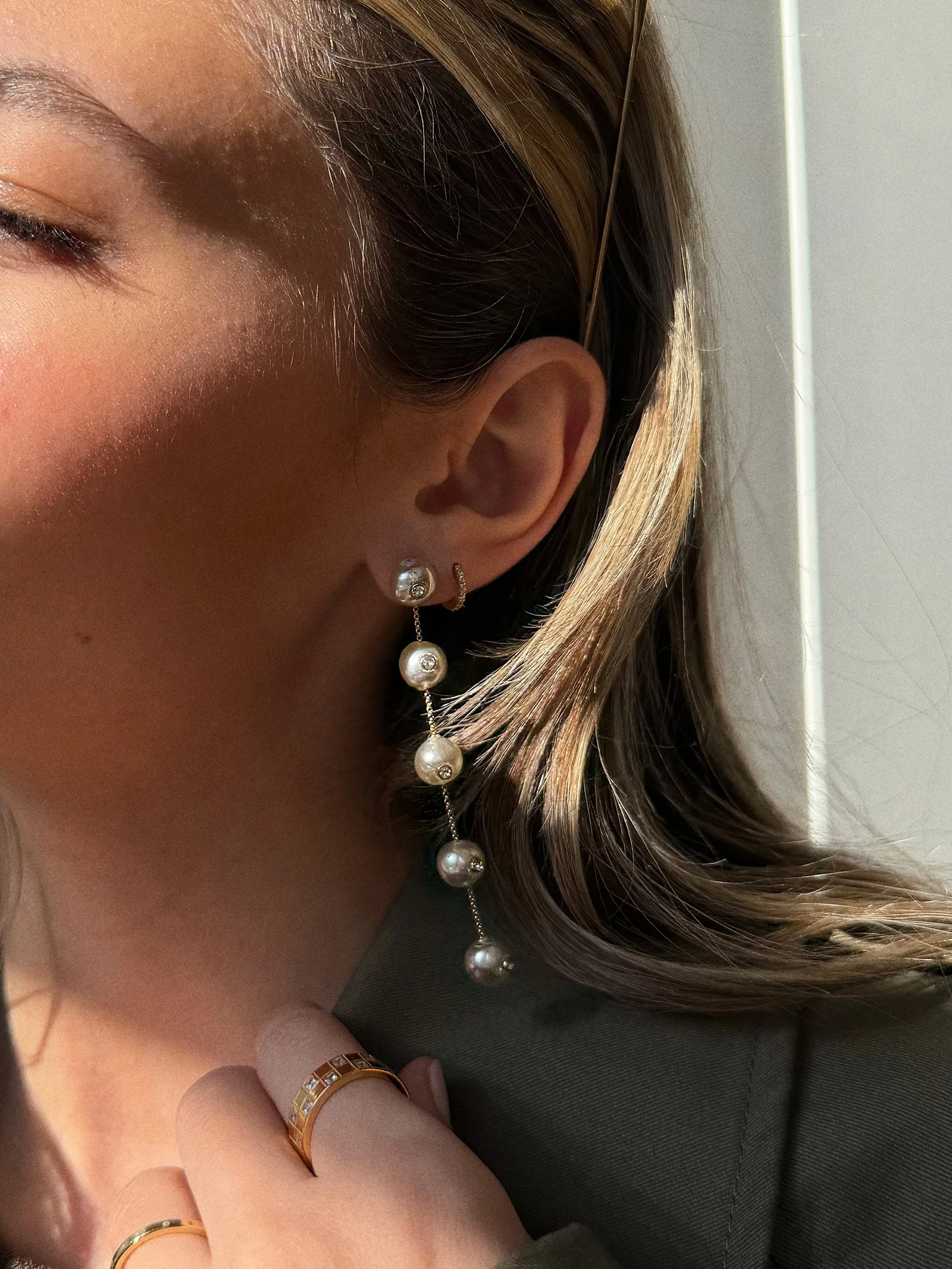 Blair Pearl & Crystal Earrings - Gold/Pearl