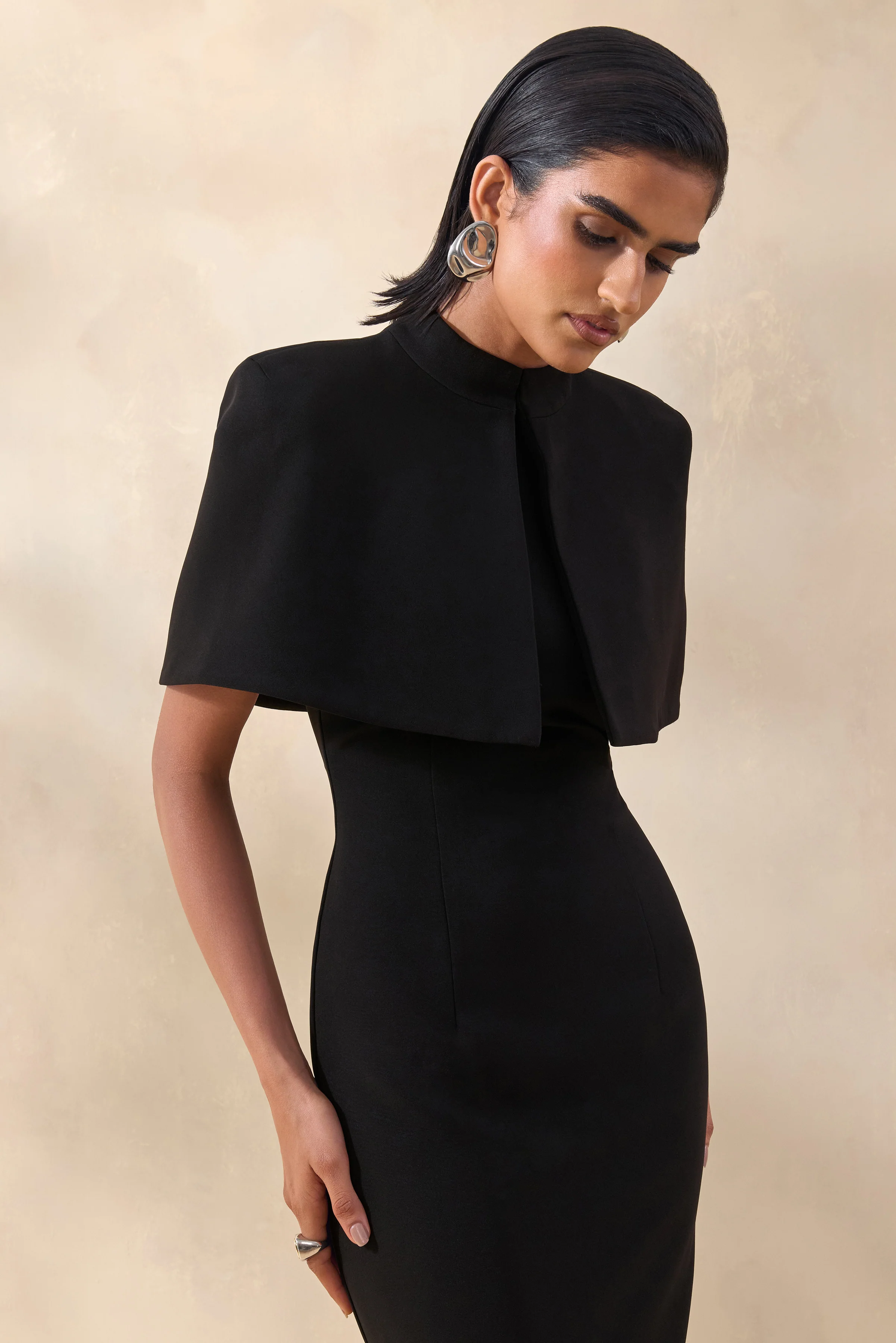 Deva | Black High-Neck Cape