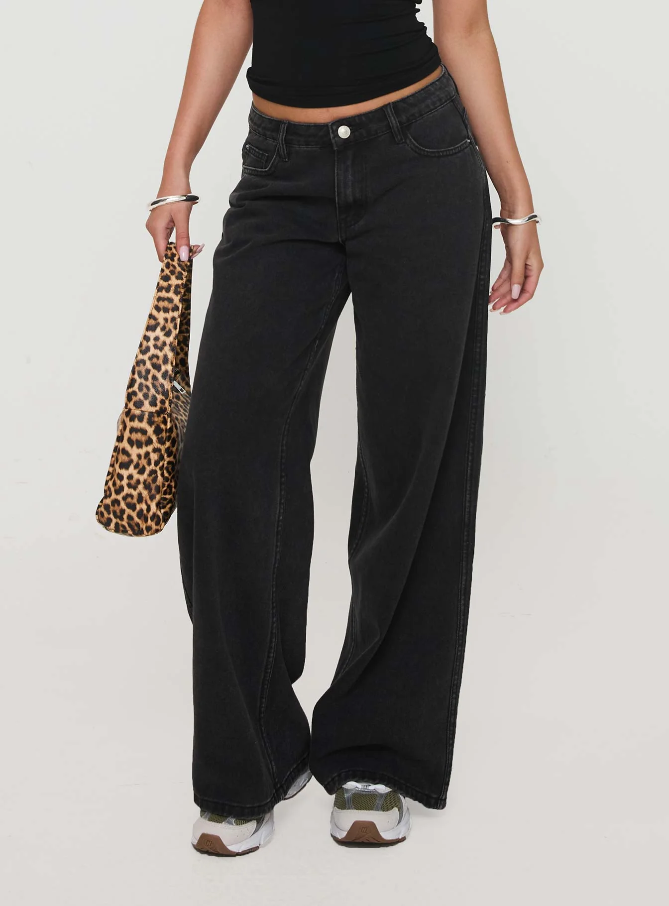 Ramos Low Rise Wide Leg Jeans Washed Black Petite