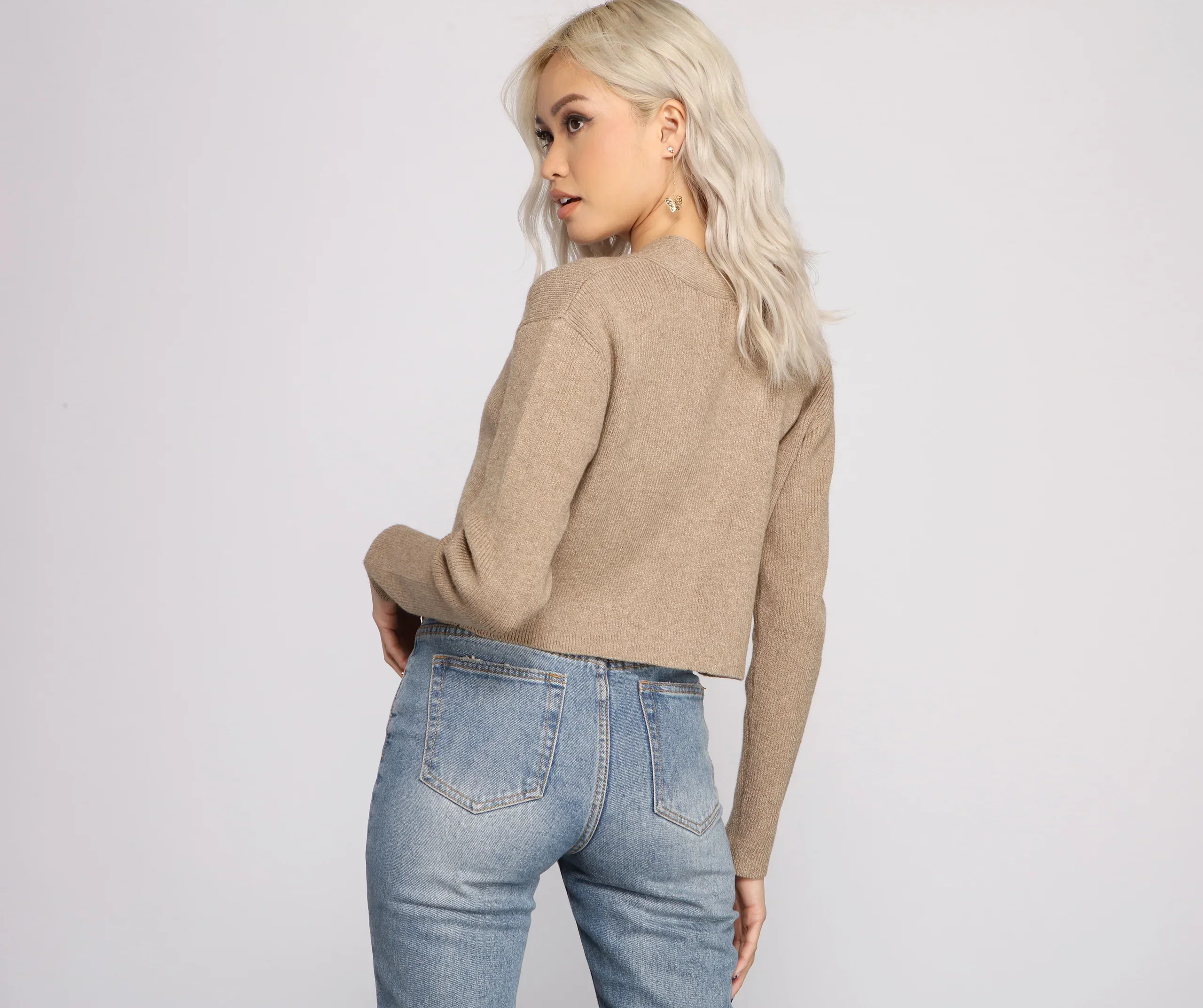 Casually Chic Cropped Knit Cardigan