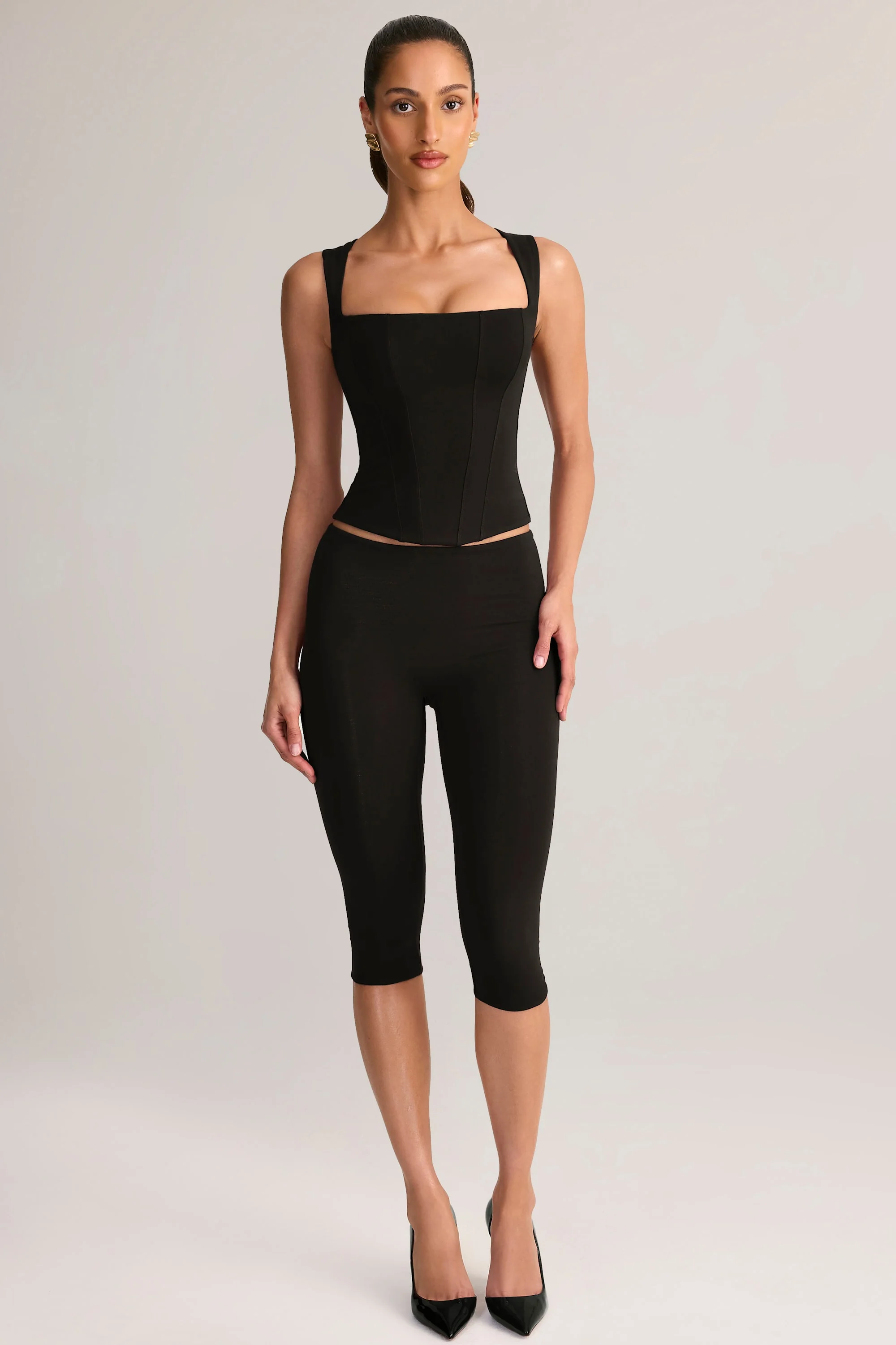 Modal Mid-Rise Capri Leggings in Black