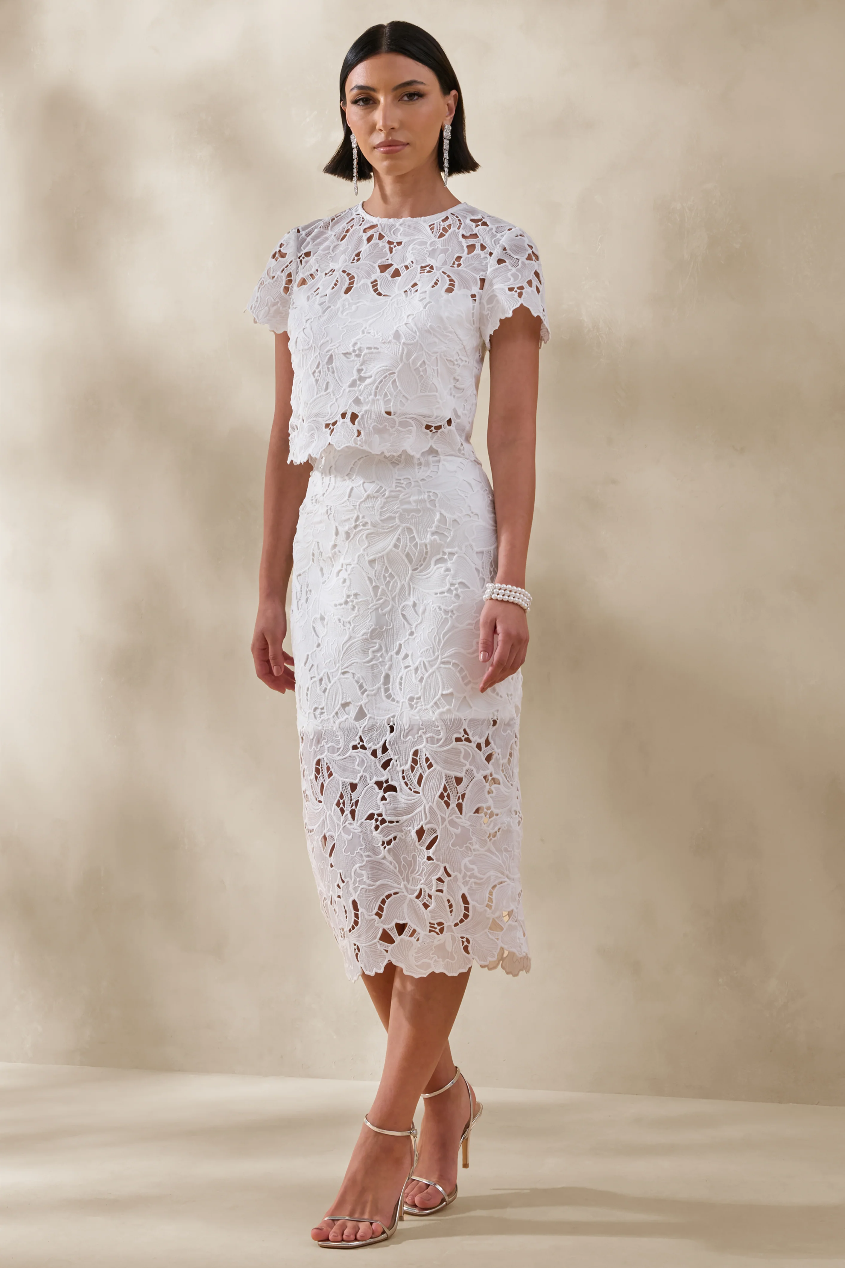 Ina | White Lace Crew-Neck Crop-Top