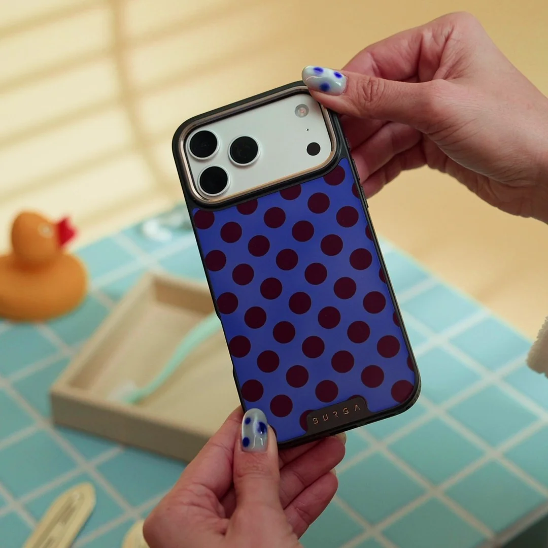 On Pause - iPhone 11 Pro Max ケース