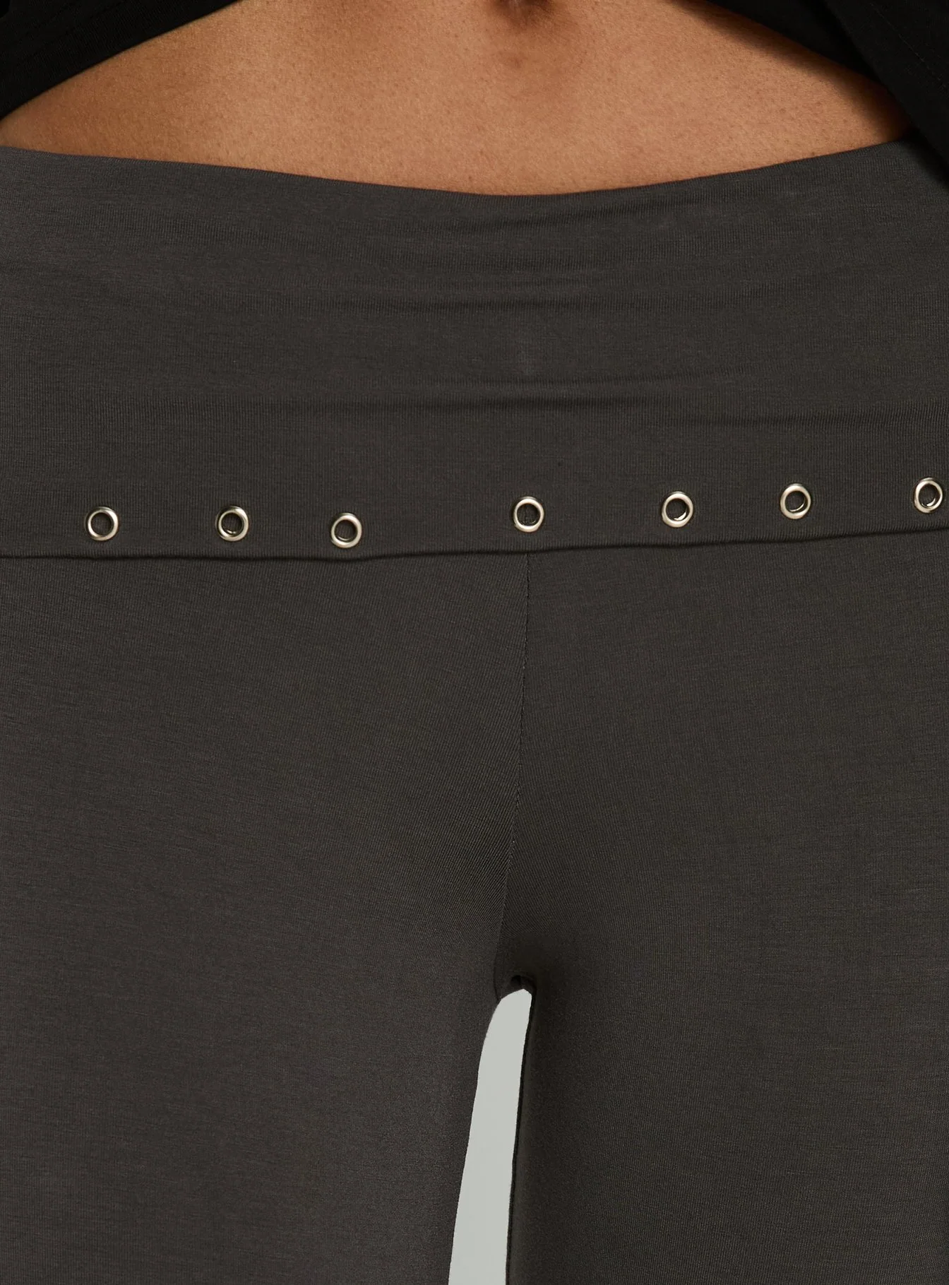 Enmu Capri Trouser Charcoal Grey