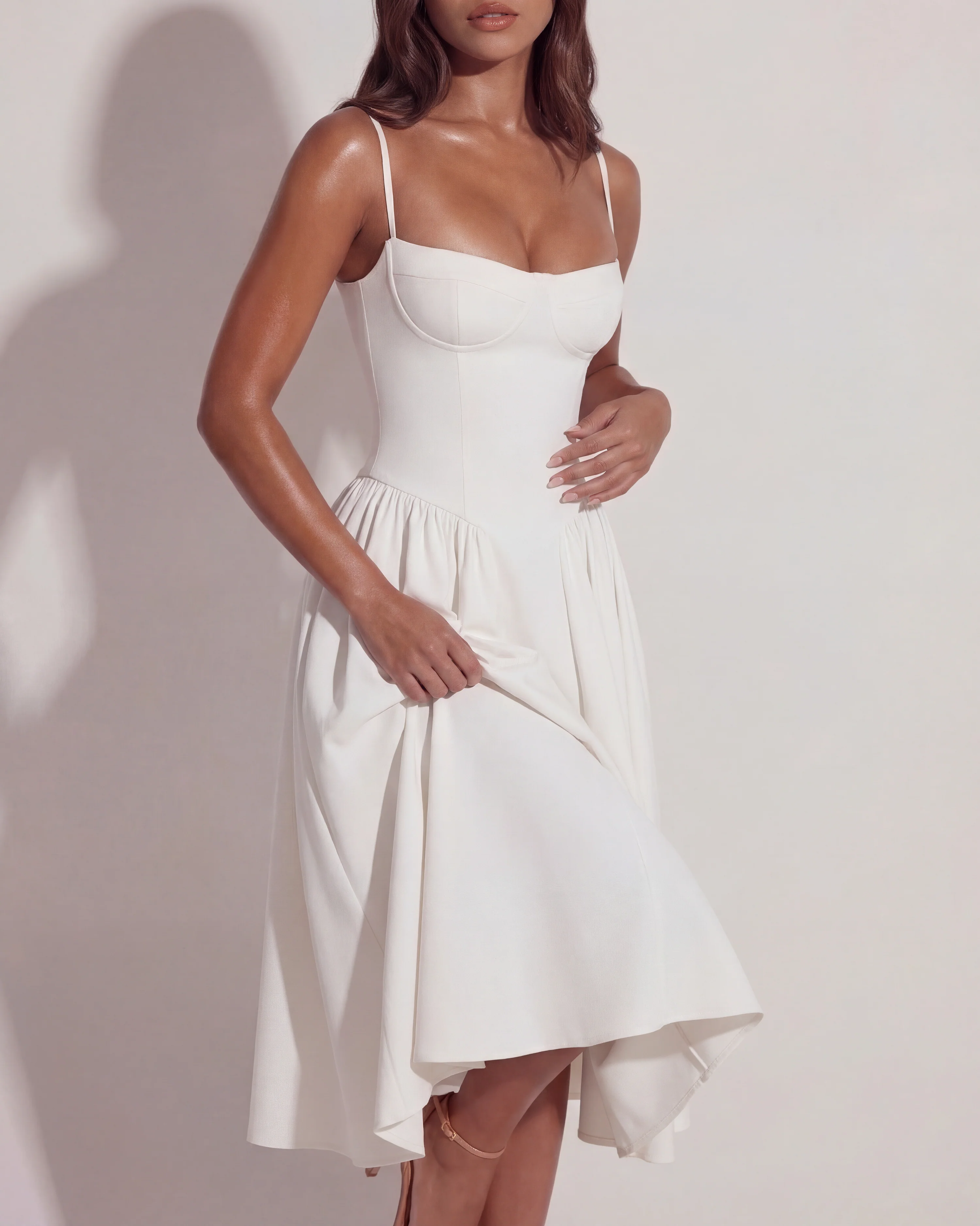 White Midi Dress with Sweetheart Neckline and Hidden Pockets